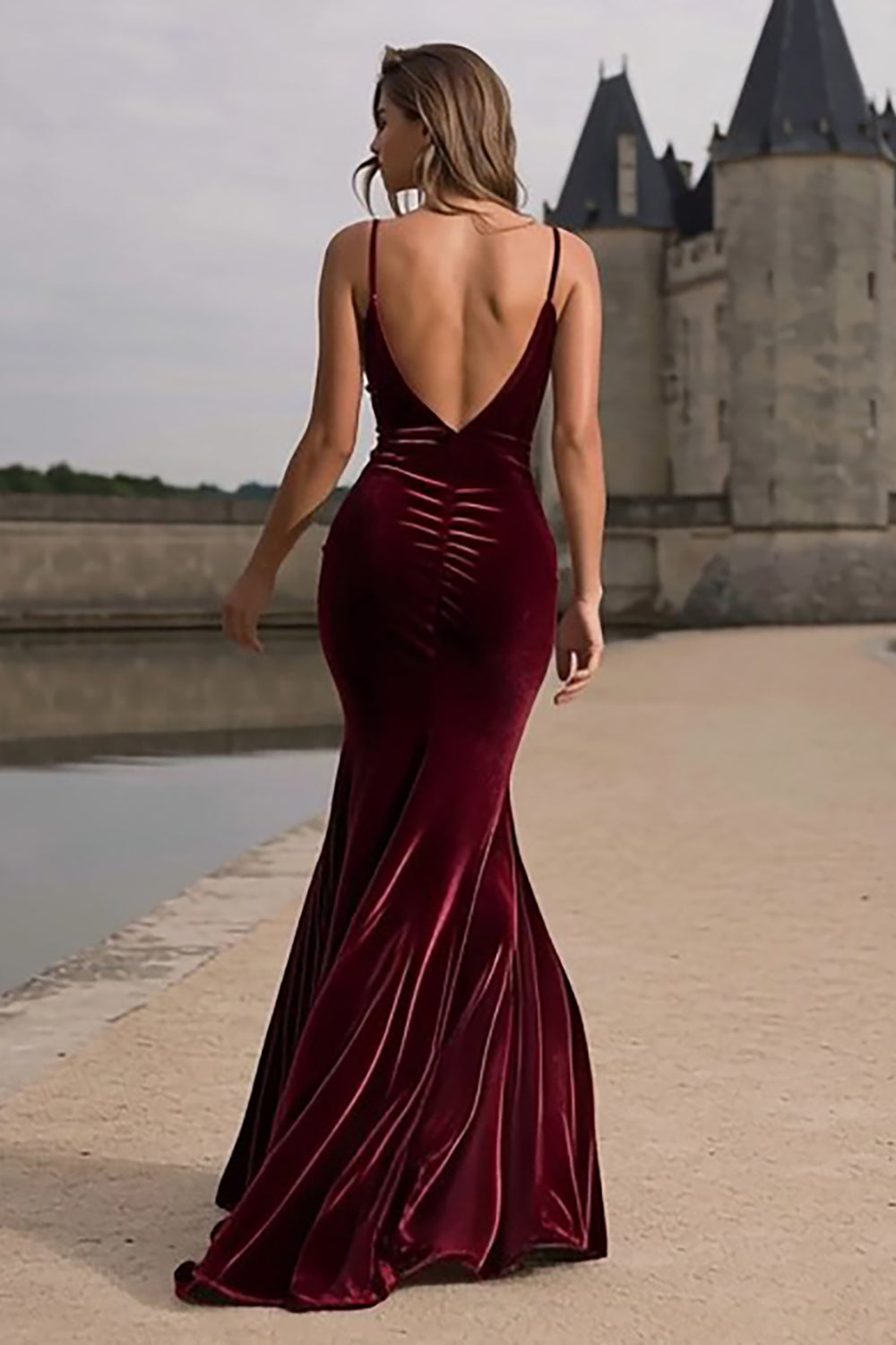 Elegant Burgundy Spaghetti Straps Mermaid Long Velvet Holiday Party Dress