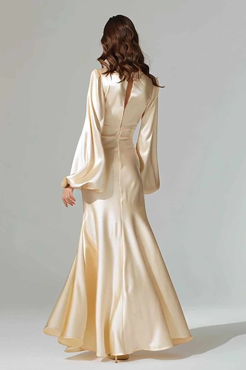 Champagne V-Neck Satin Mermaid Long Sleeves Evening Dress