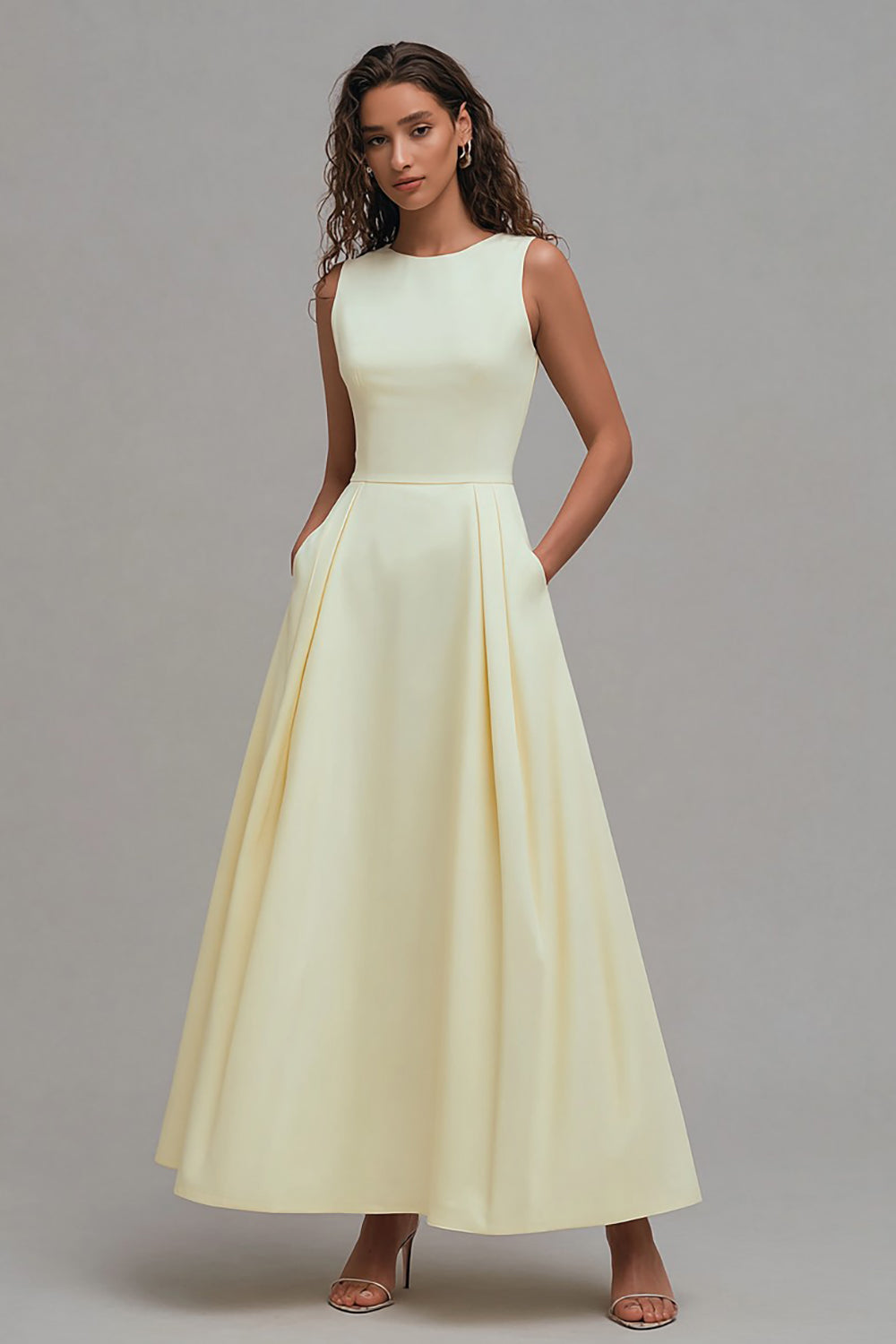 Daffodil Crew Neck A-Line Sleeveless Long Evening Dress