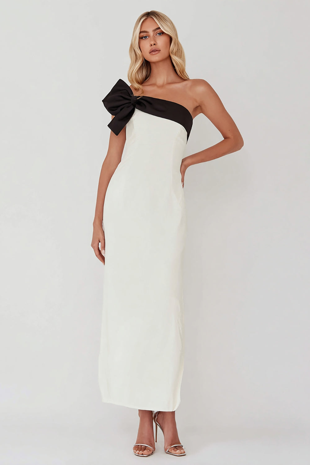 Black and White One Shoulder Long Sheath Formal Dress