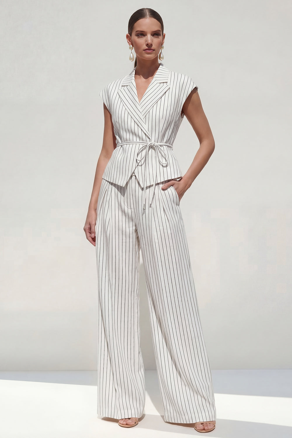 White 2 Piece Cap Sleeves Striped Notched Lapel Business Suits with Pockets