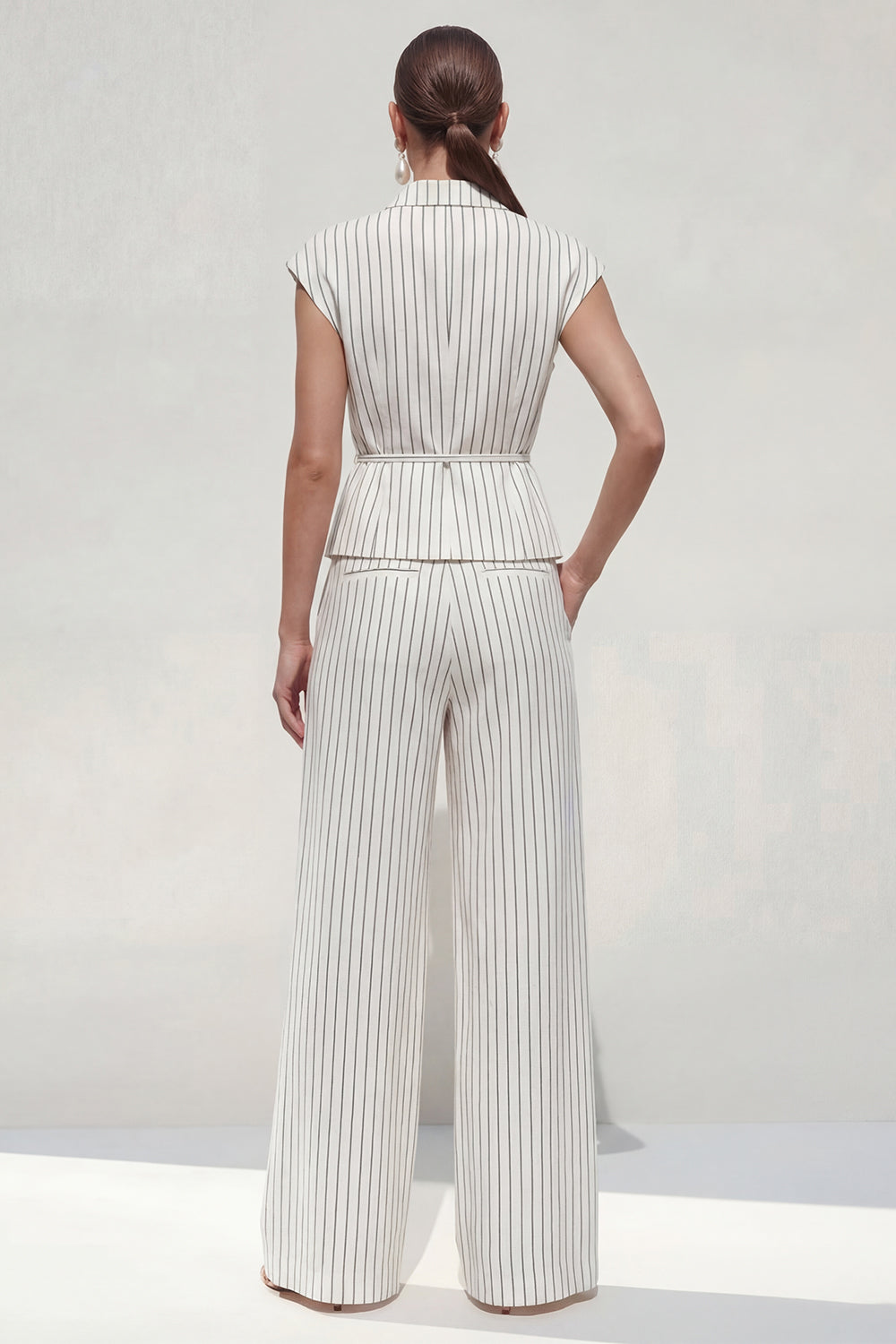 White 2 Piece Cap Sleeves Striped Notched Lapel Business Suits with Pockets
