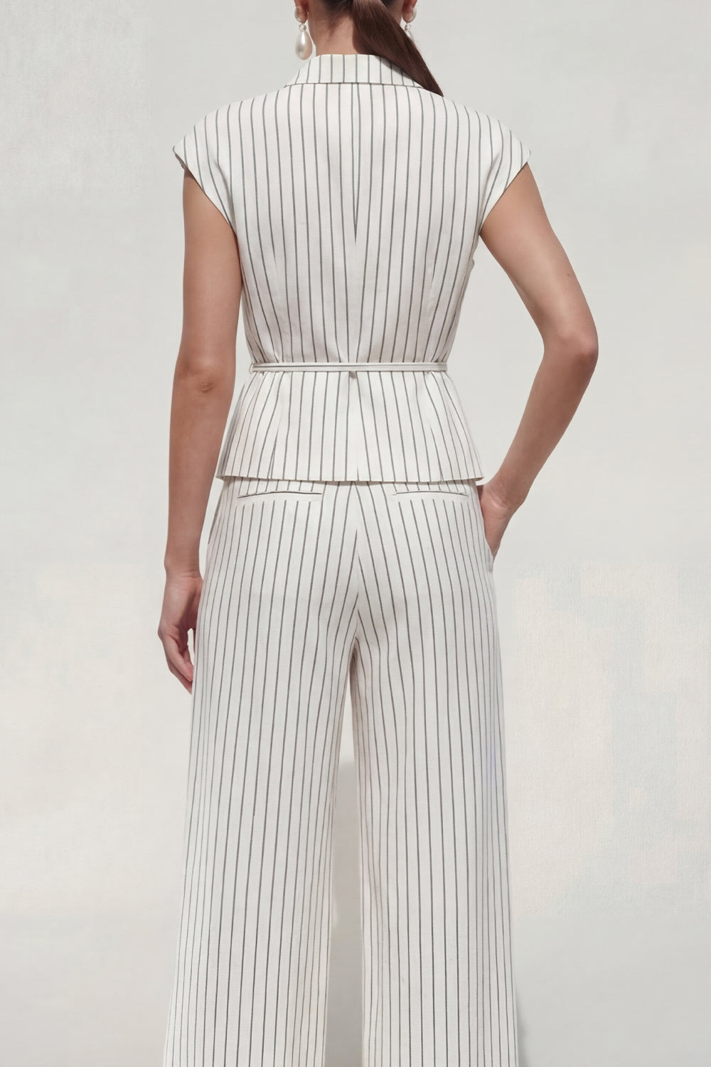 White 2 Piece Cap Sleeves Striped Notched Lapel Business Suits with Pockets