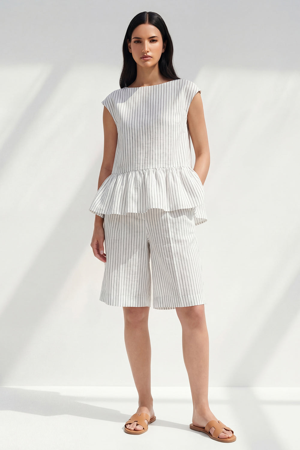 2 Piece White Ruffled Striped Cap Sleeves Business Suits with Pockets
