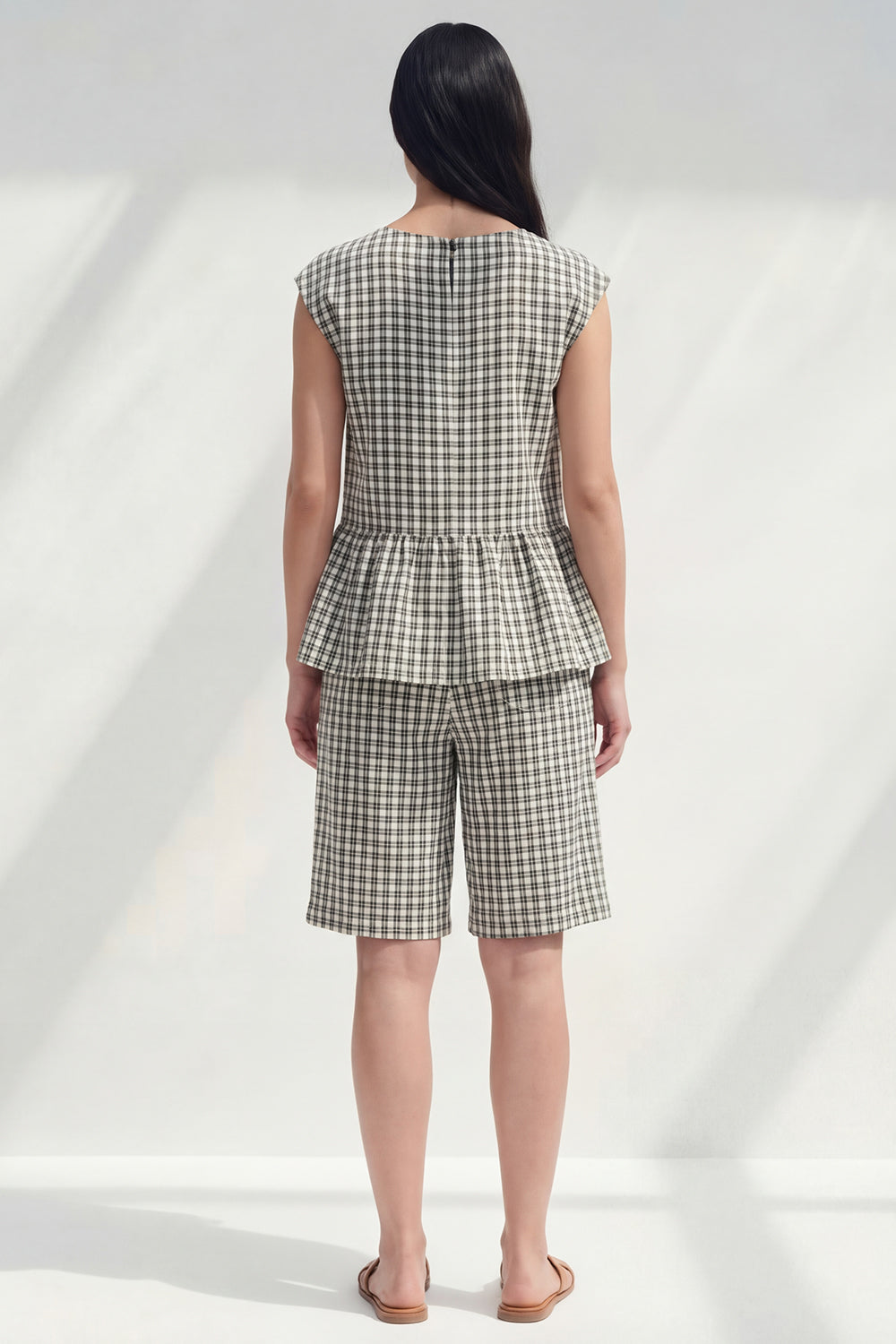 2 Piece Black and White Plaid Boat Neck Business Suits with Ruffles