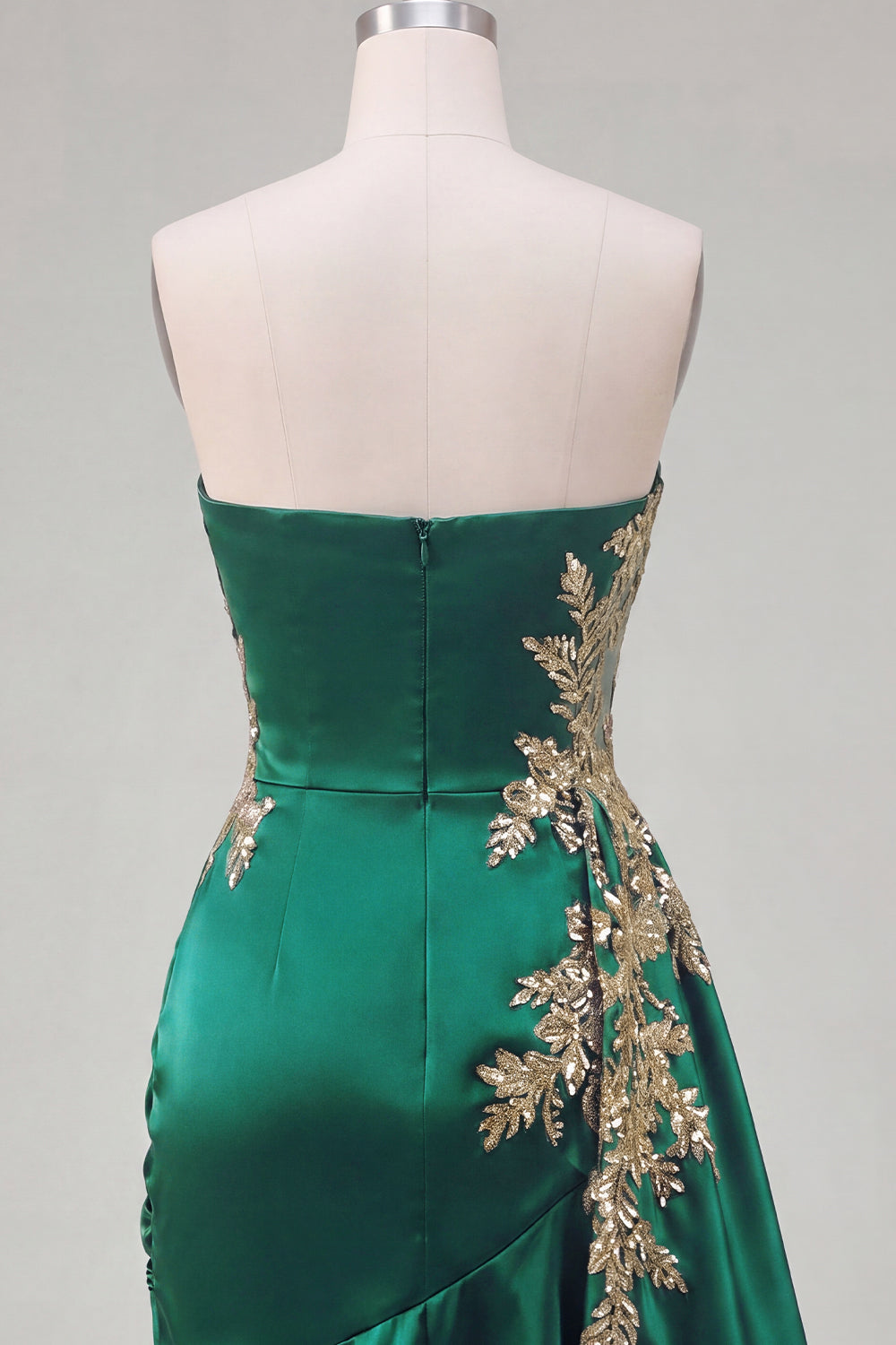 A Line Sparkly Dark Green Sweetheart Appliqued Short Homecoming Dress with Ruffles
