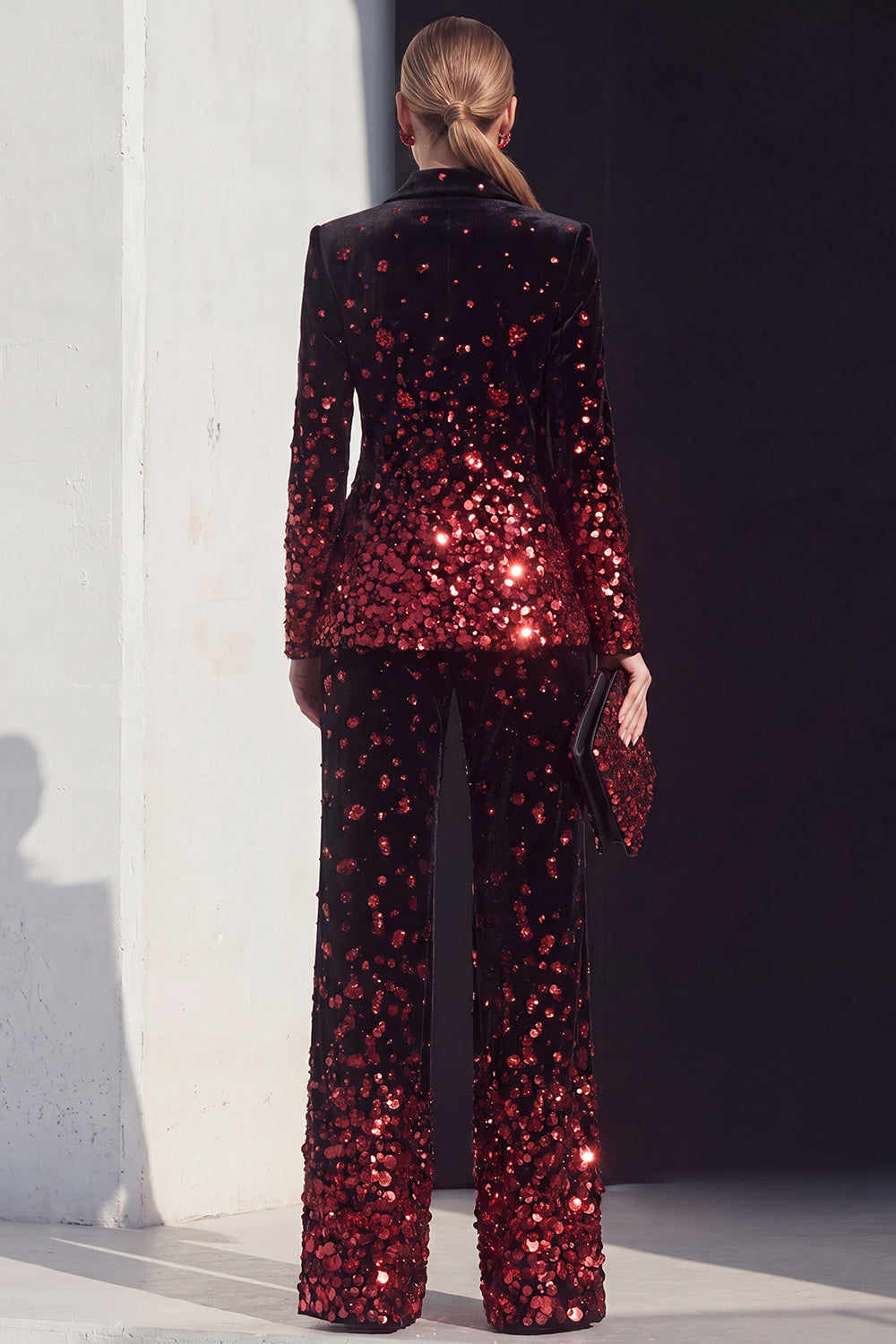 Sparkly Black Champagne Sequins Peak Lapel 2 Piece Prom Suits