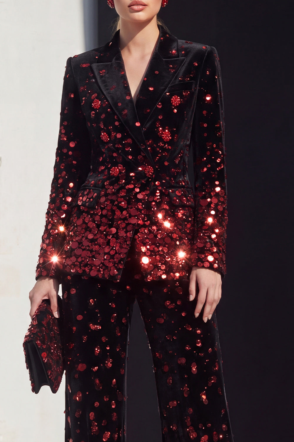 Sparkly Black Champagne Sequins Peak Lapel 2 Piece Prom Suits
