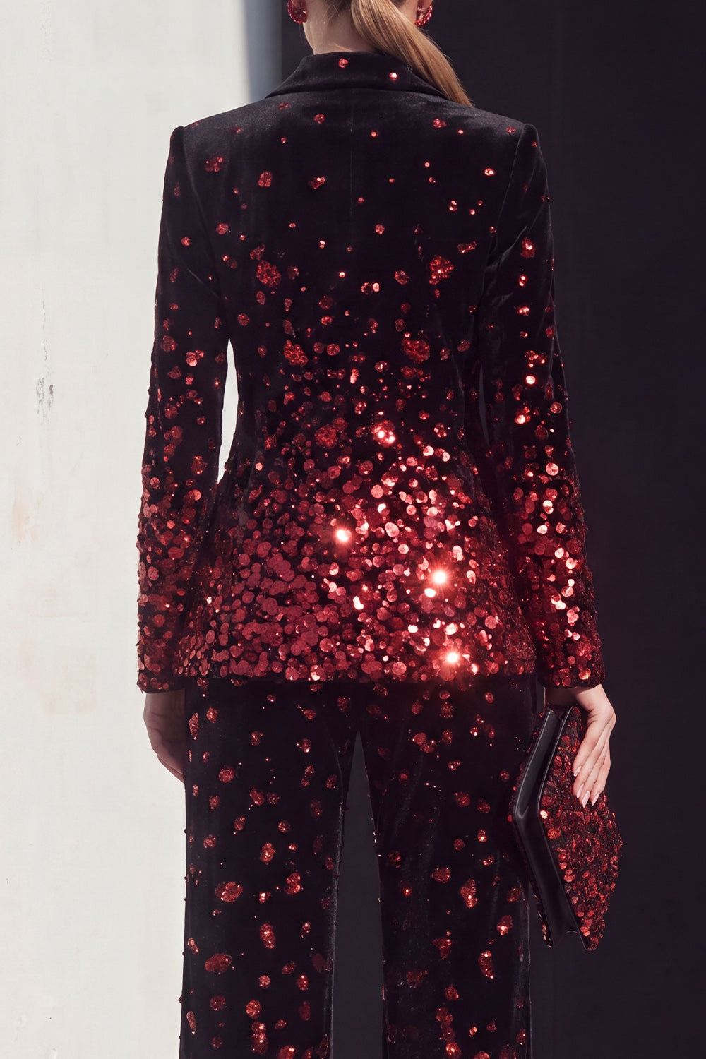 Sparkly Black Champagne Sequins Peak Lapel 2 Piece Prom Suits