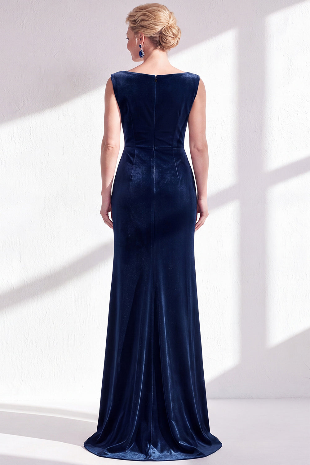 Dark Green Velvet Bateau Neck Mermaid Long Wedding Guest Dress with Slit