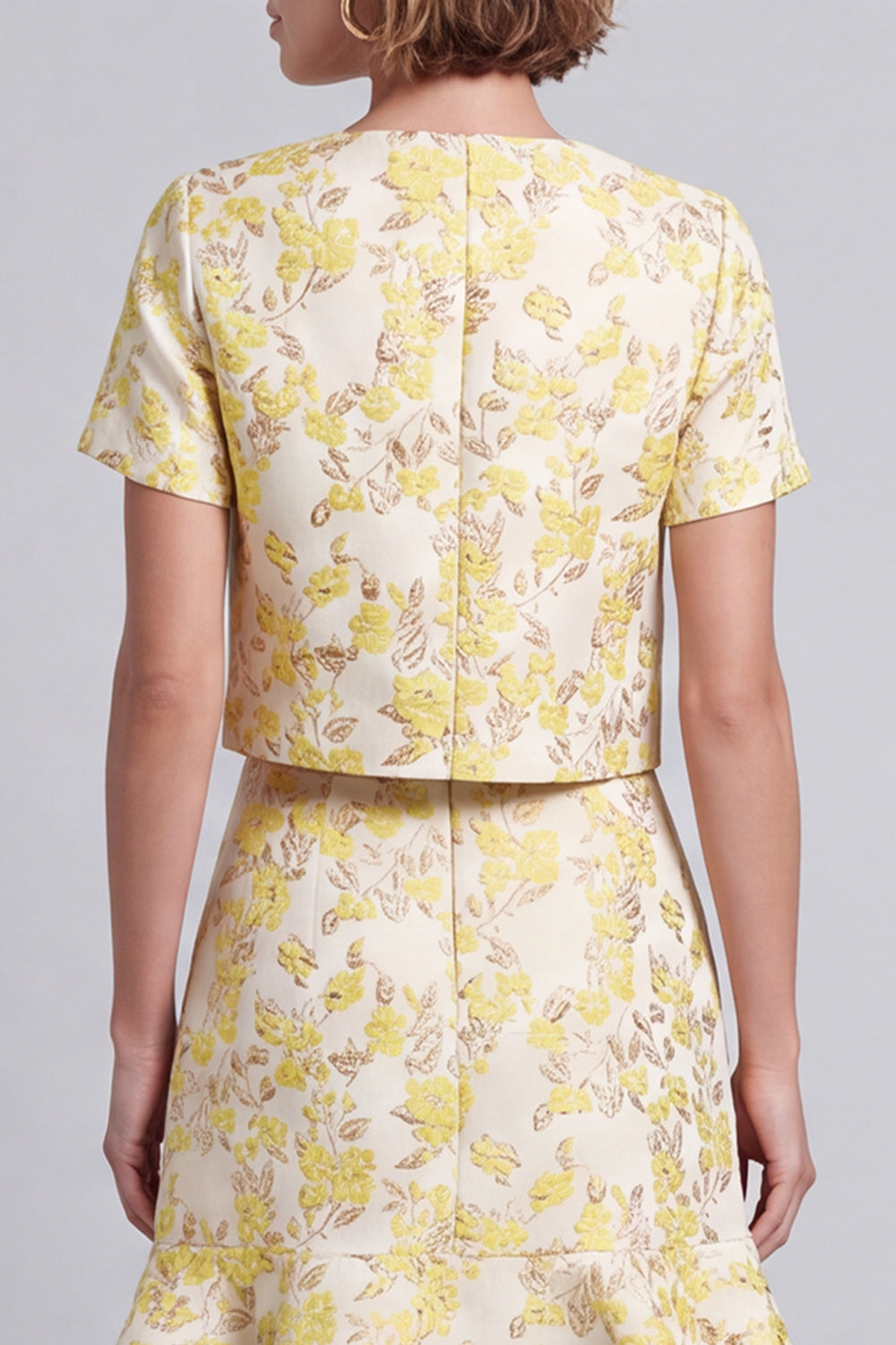 2 Piece Light Yellow Round Neck Jacquard Short Prom Suits