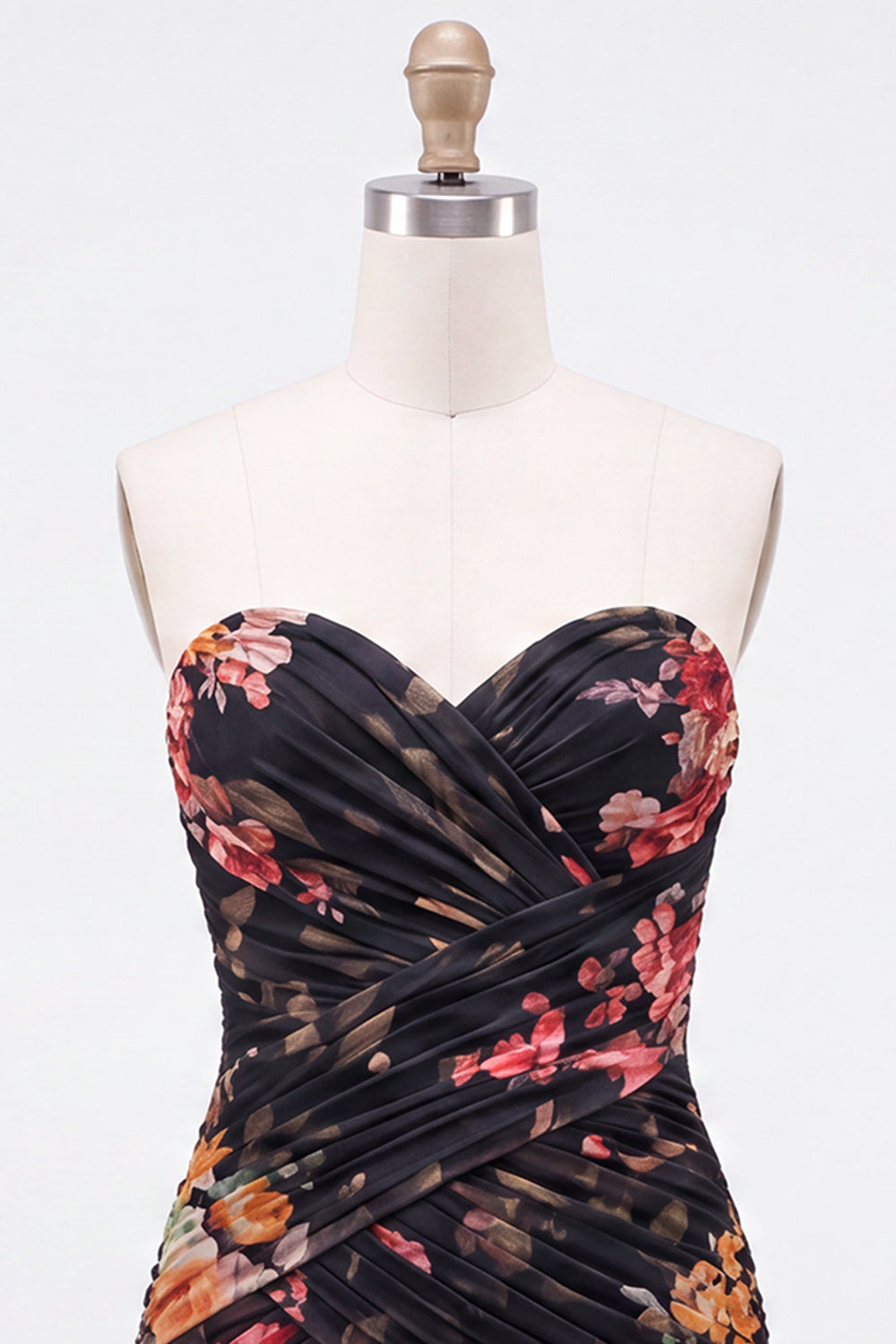 Ivory Floral Sweetheart Pleated Tight Short Cocktail Dress