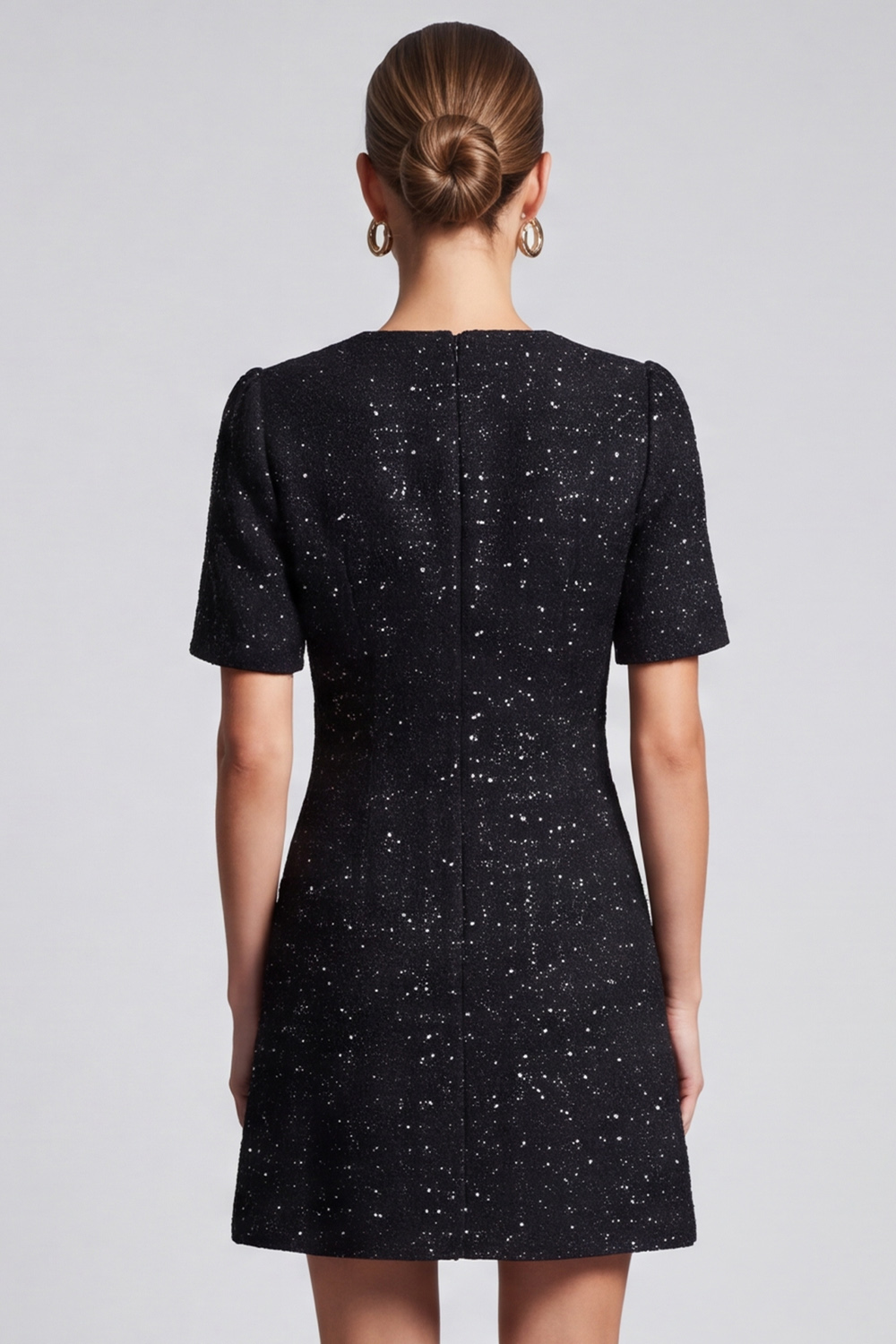 A Line Black Tweed Round Neck Short Homecoming Outfits with Sleeves 