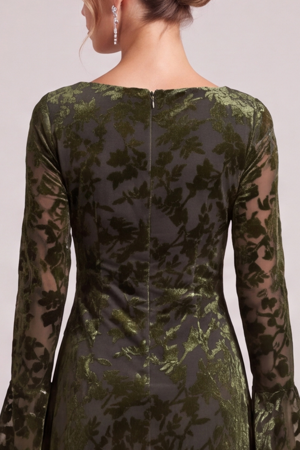 Olive A-Line Boat Neck Velvet Short Holiday Dress
