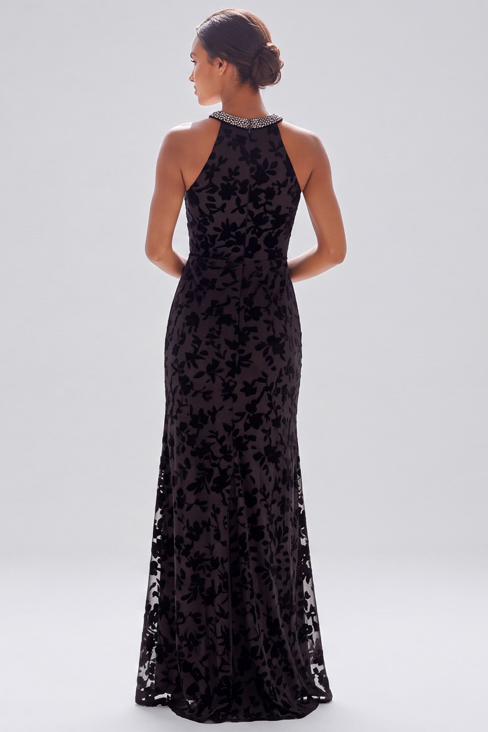 Black Floral Sheath Round Neck Long Formal Dress with Beading
