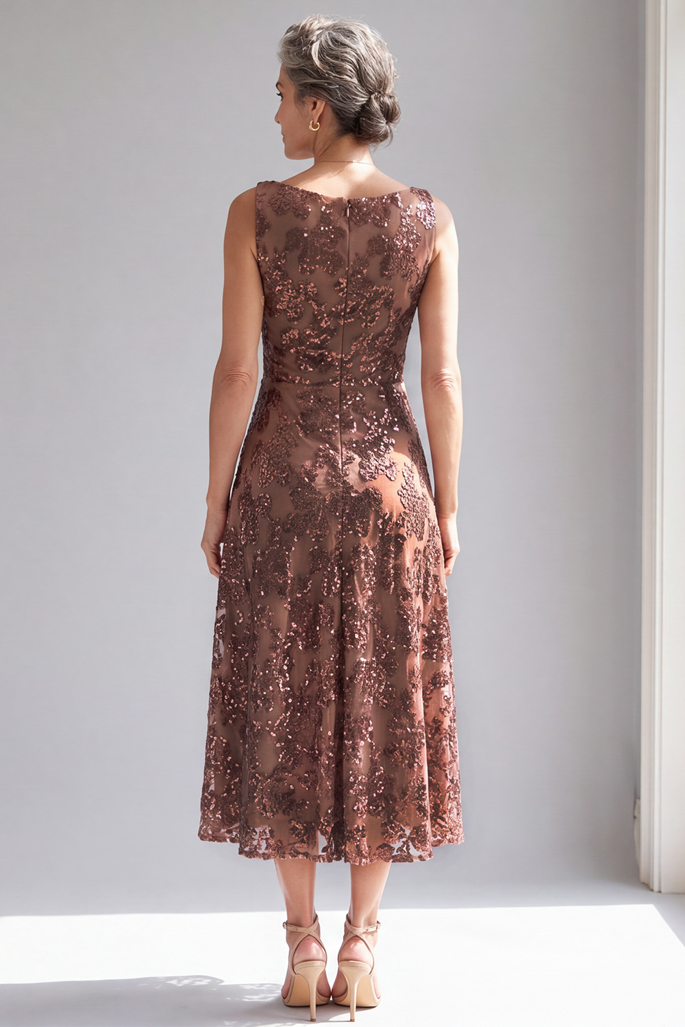Dark Brown A-Line Round Neck Sequins Midi Mother of the Bride Dress
