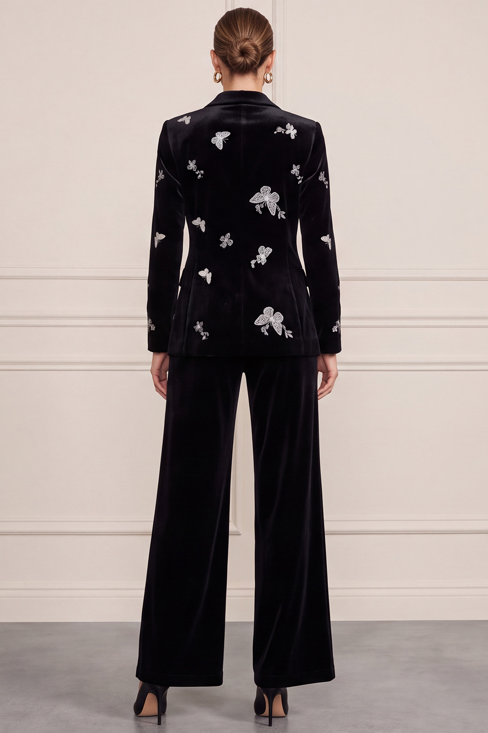 Black Velvet Peak Lapel Long Sleeves Business Suits