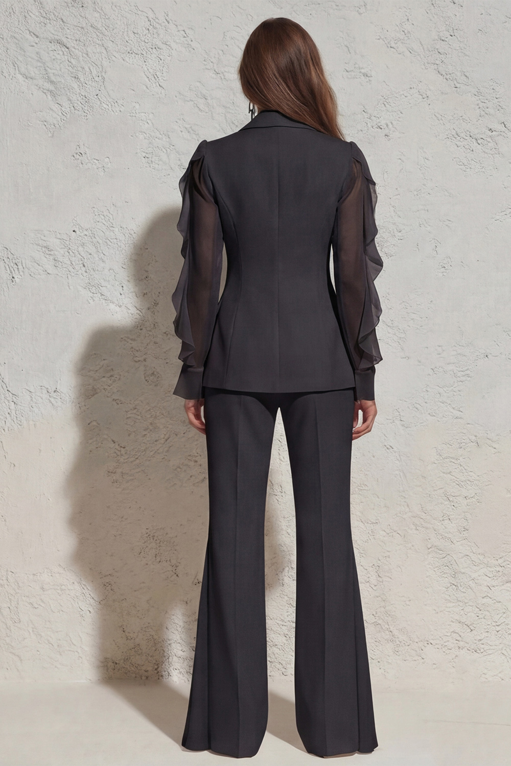 2 Piece White Ruffled Notched Lapel Business Suits with Pockets
