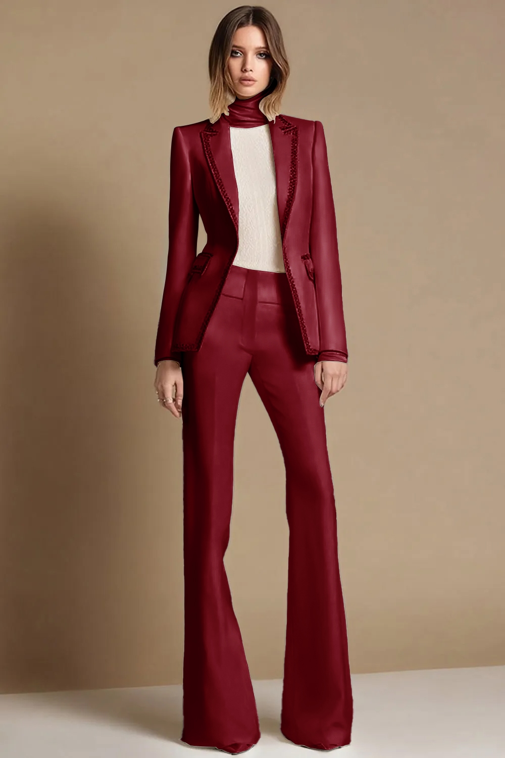 Sparkly 2 Piece White Long Sleeves Peak Lapel Business Suits with Beading