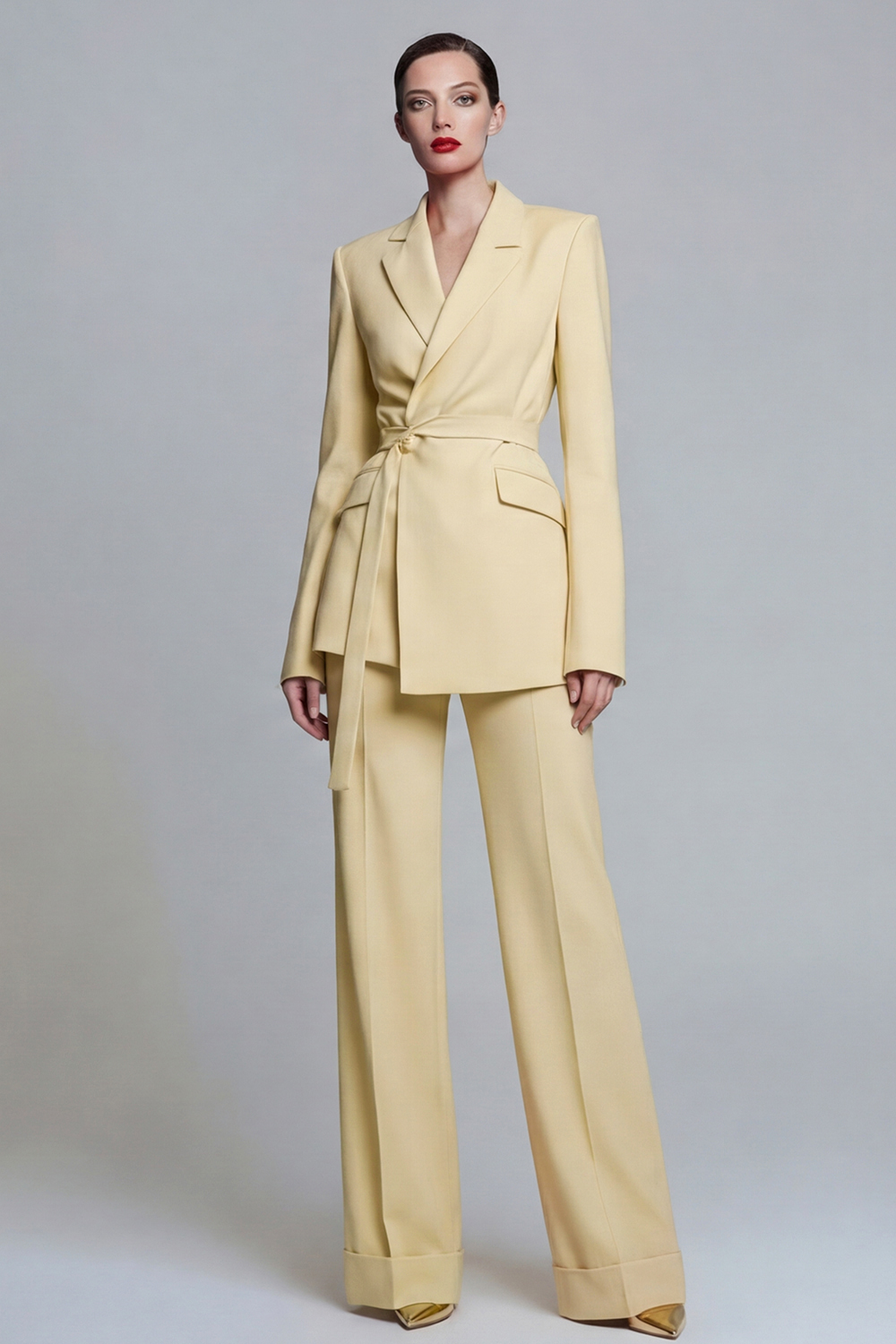 2 Piece Yellow Slim Fit Notched Lapel Prom Suits with Sash