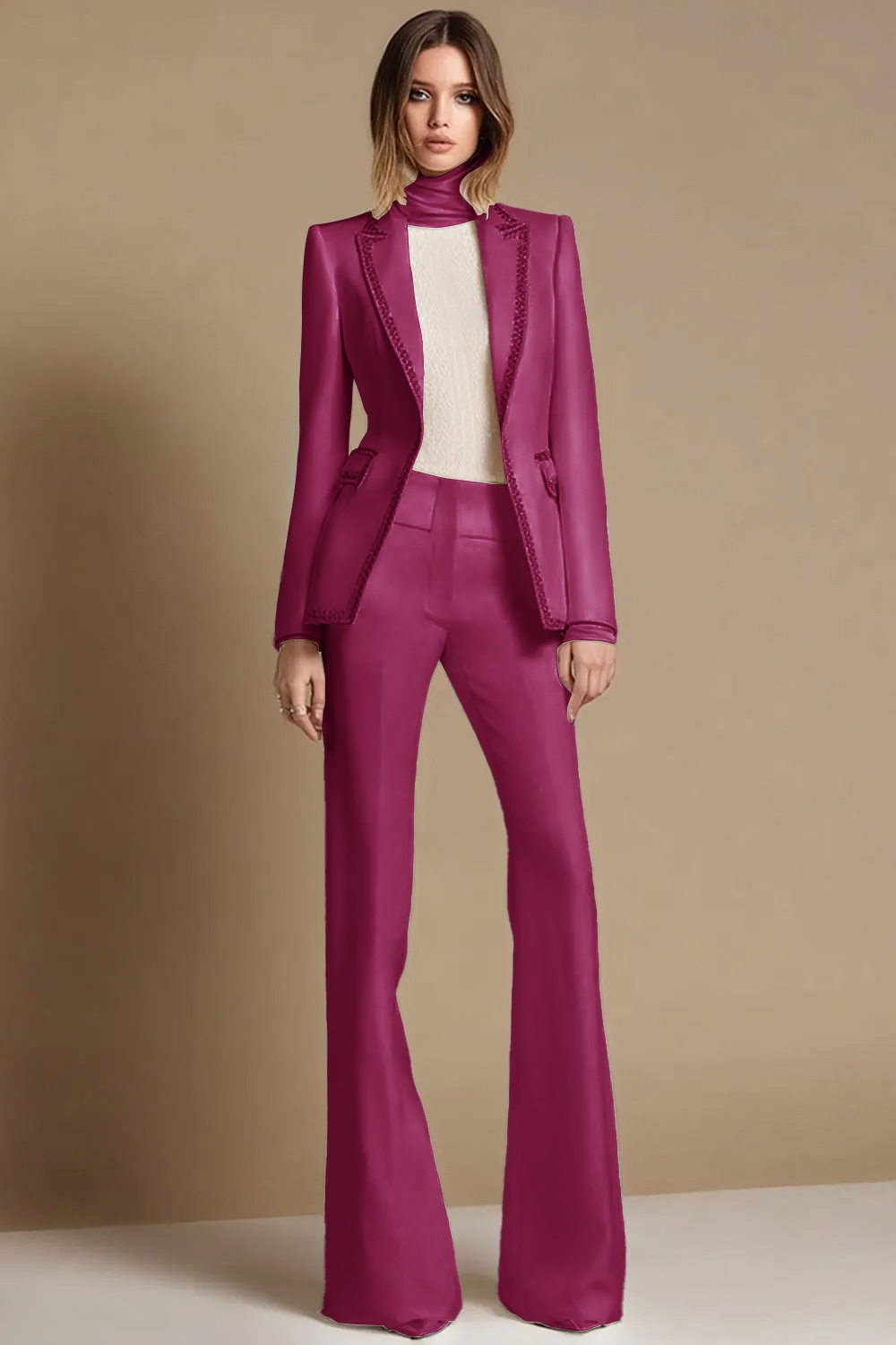 Sparkly 2 Piece White Long Sleeves Peak Lapel Business Suits with Beading