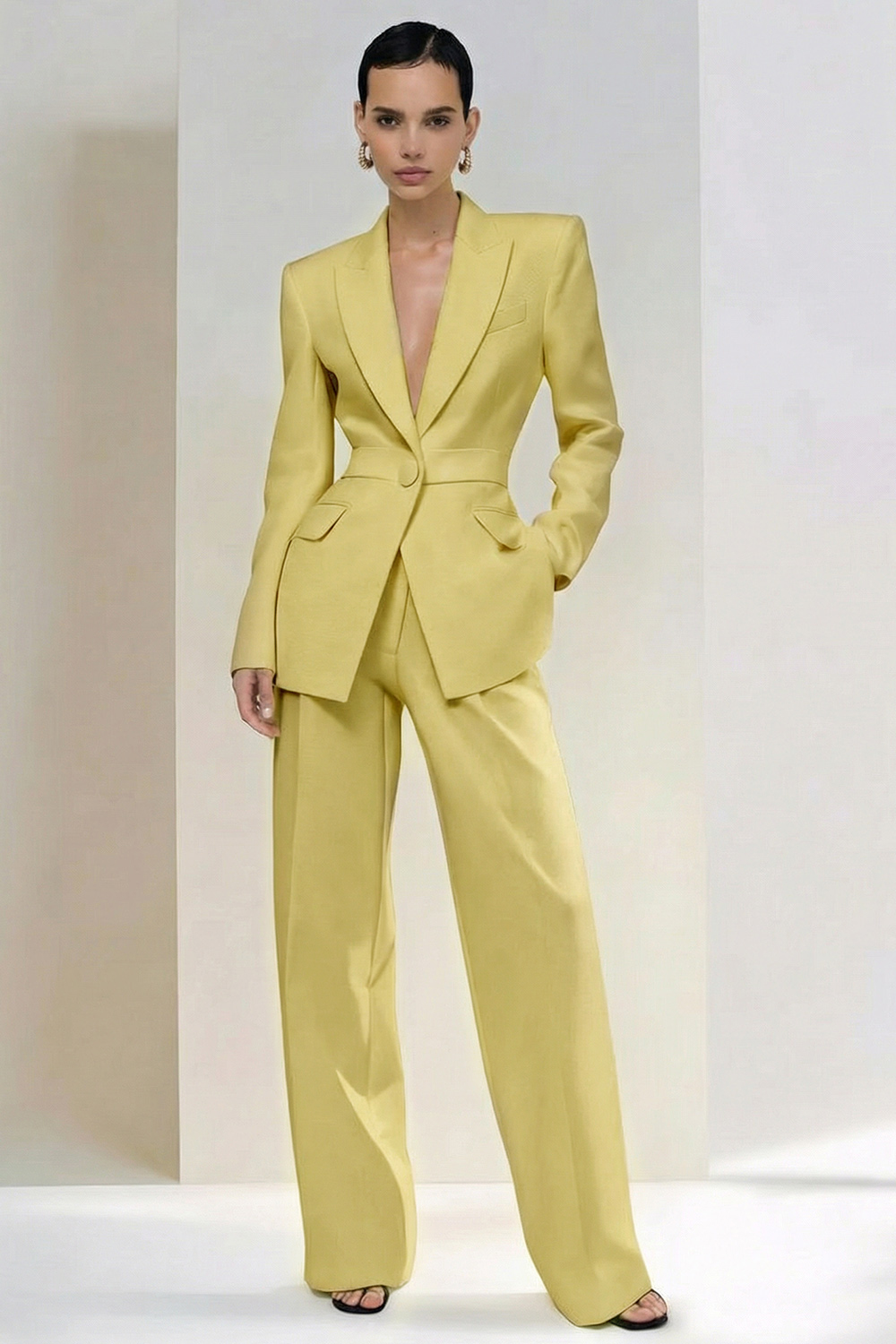 2 Piece Ivory Single Breasted Peak Lapel Business Suits