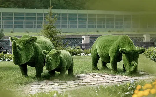 Outdoor Artificial Turf Animals - Rhino Baby