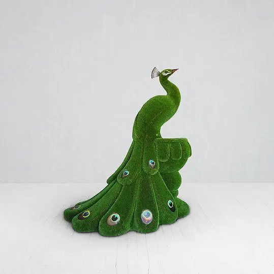 Outdoor Artificial Turf Animals - Peafowl On Vase