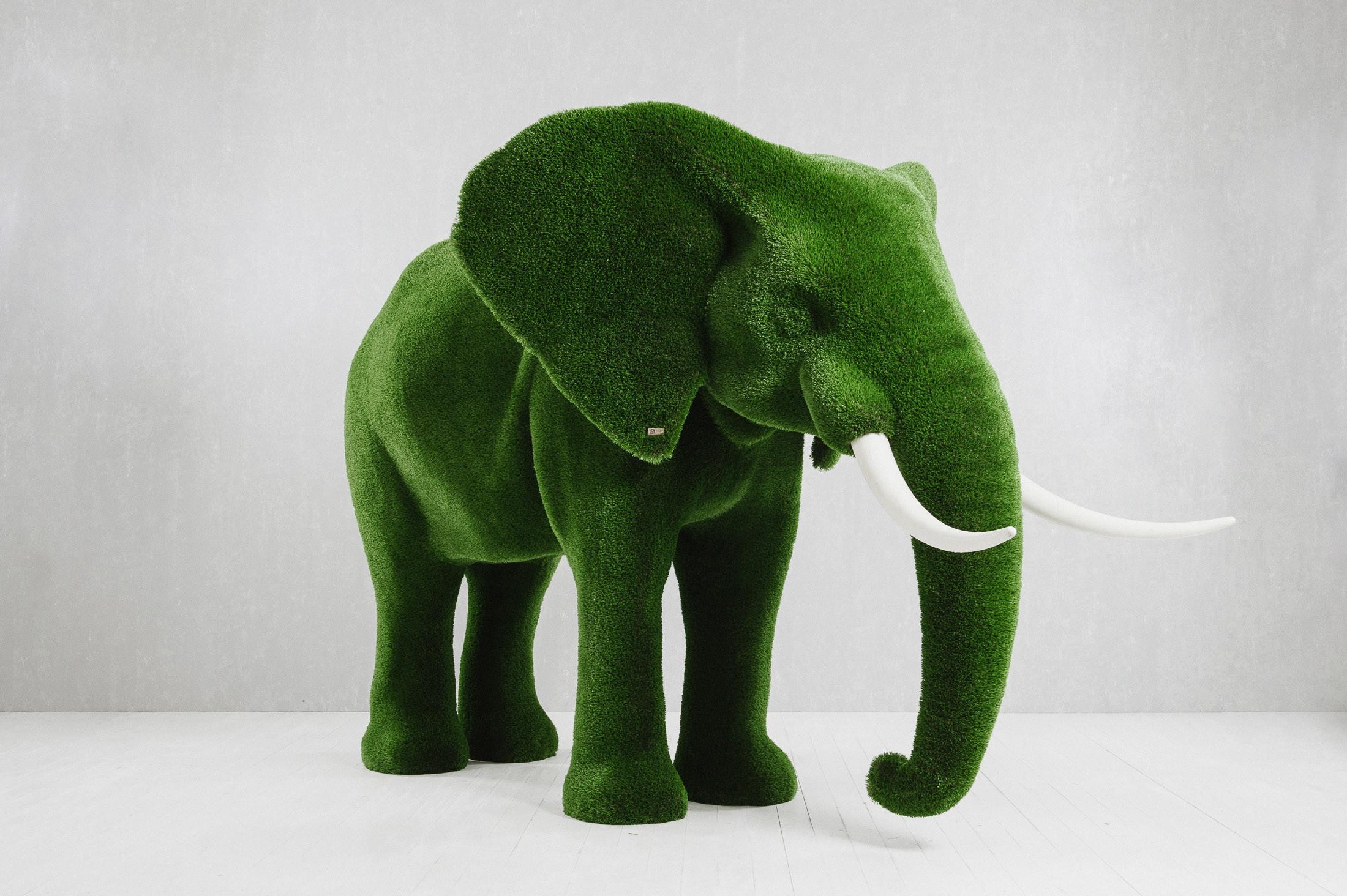 Outdoor Artificial Turf Animals - Elephant