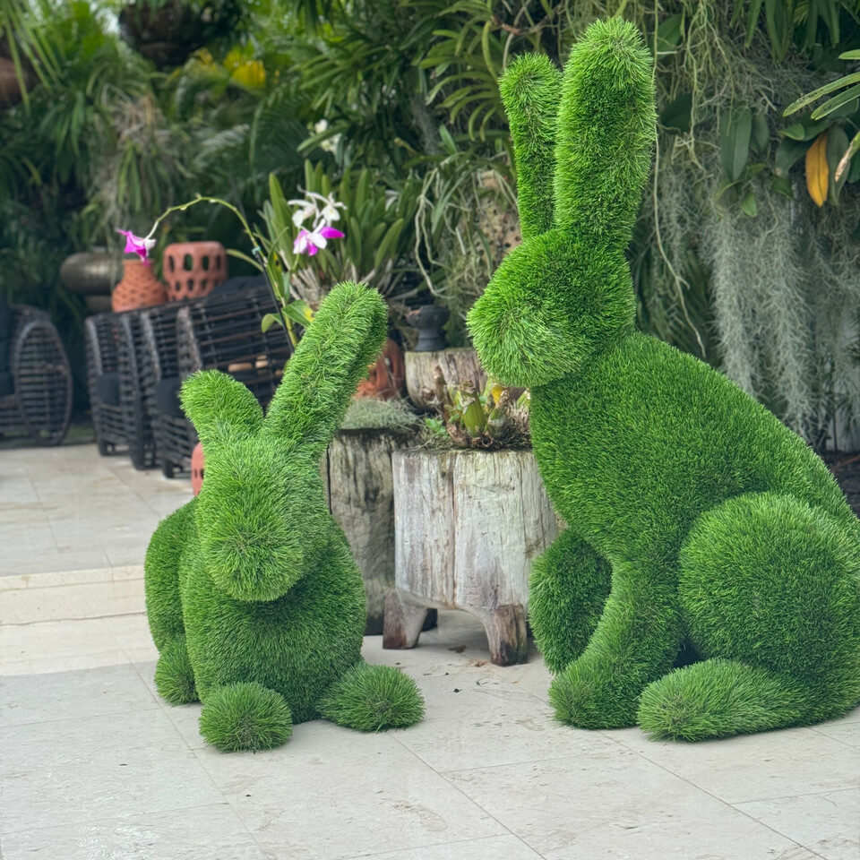 Outdoor Artificial Turf Animals - Rabbit