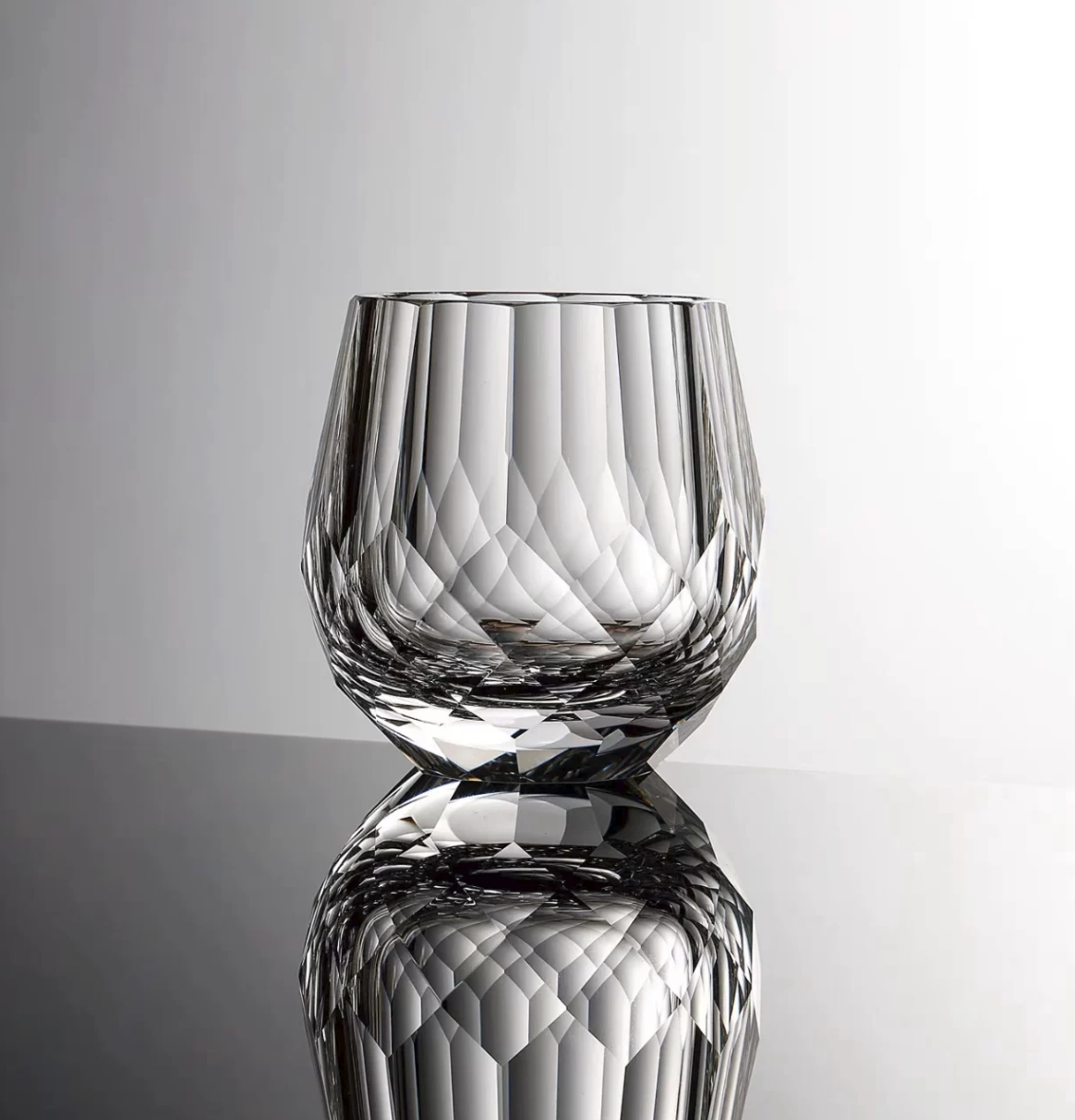 Premium Hand-Cut Crystal Whiskey Tumbler | Artisan Rounded Tasting Glass for Bourbon & Spirits