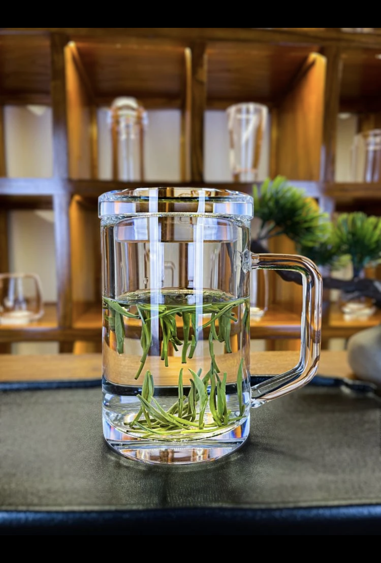 Crystaltells Handmade Natural Quartz Crystal Glass with Lip 380ml Gift Package