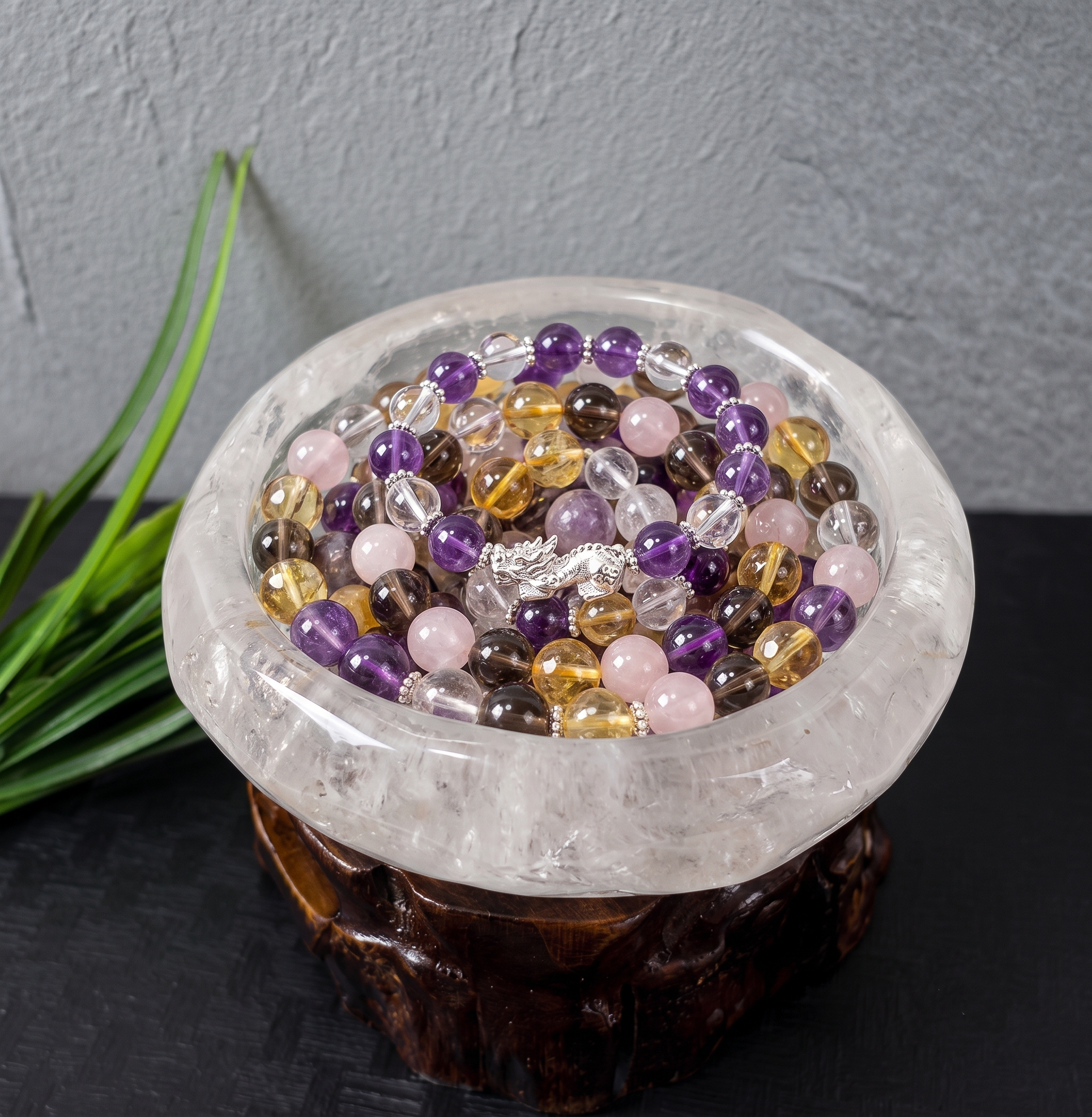Natural Raw Crystal Bowl with Wooden Stand - Handcrafted Clear Quartz Decorative Catchall & Storage Basin, High-End Luxury Home Decor & Exquisite Gift