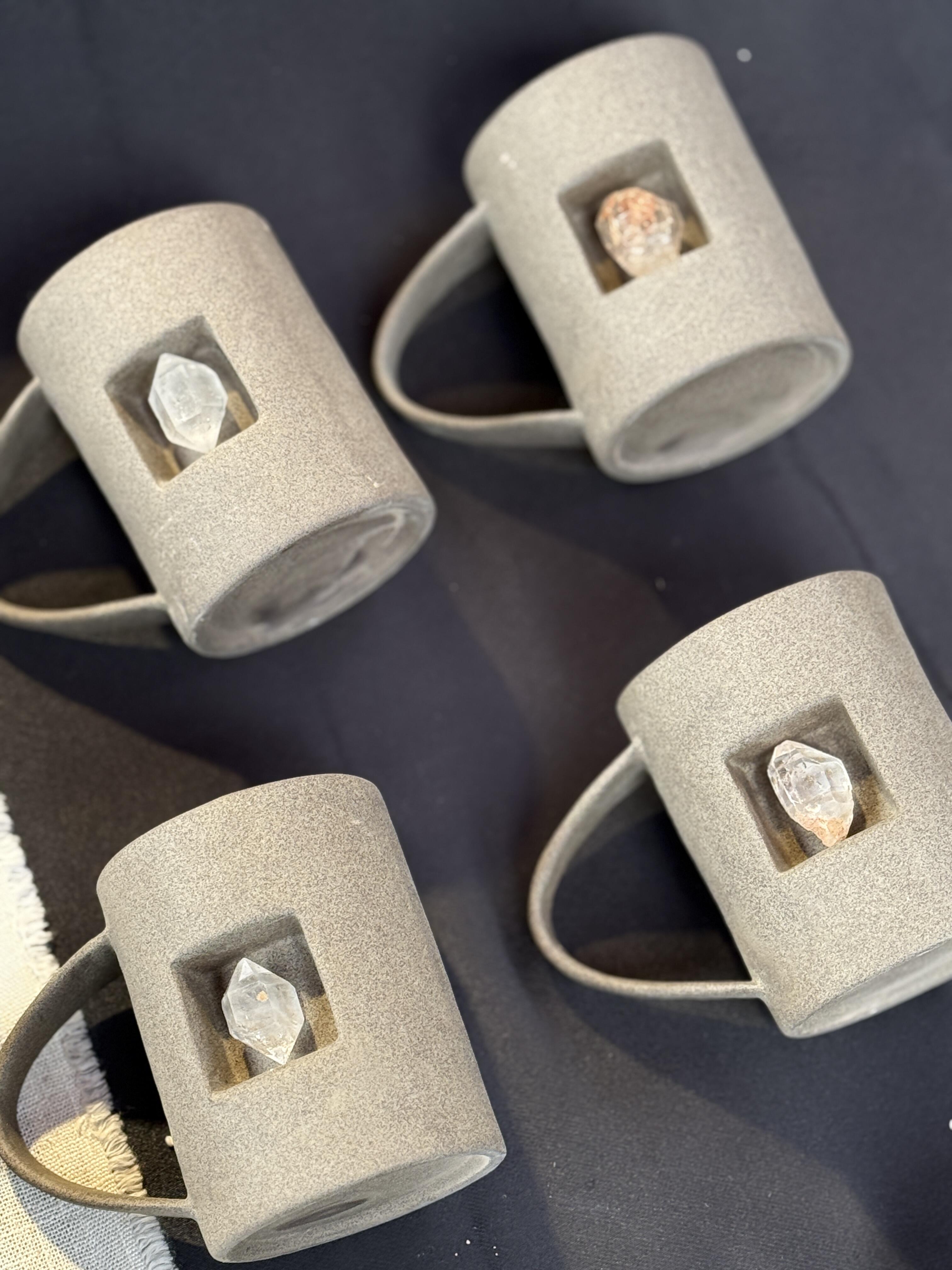 Raw Crystal & Ceramic Mug – A Perfect Fusion of Nature and Craftsmanship