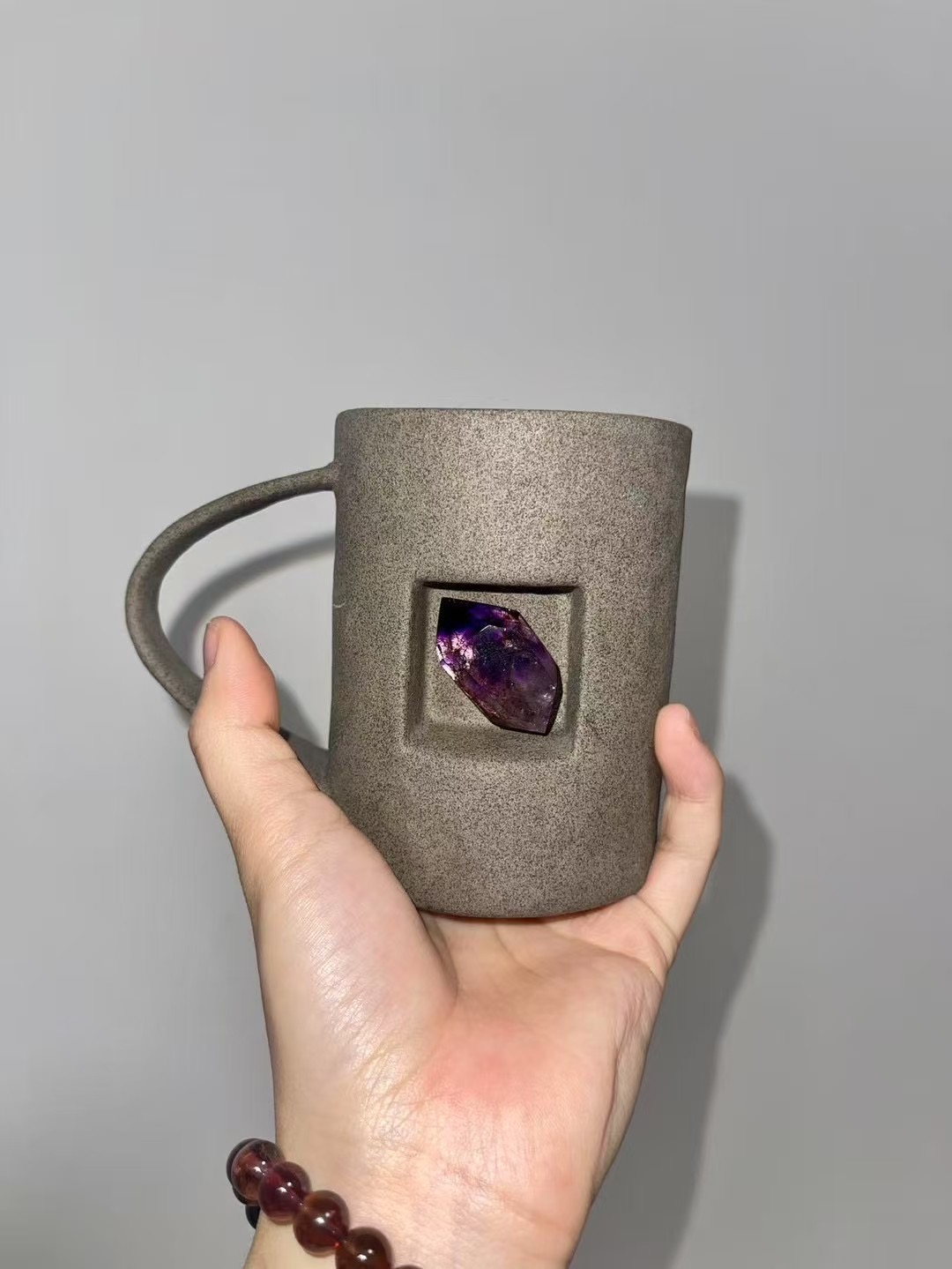 Raw Crystal & Ceramic Mug – A Perfect Fusion of Nature and Craftsmanship