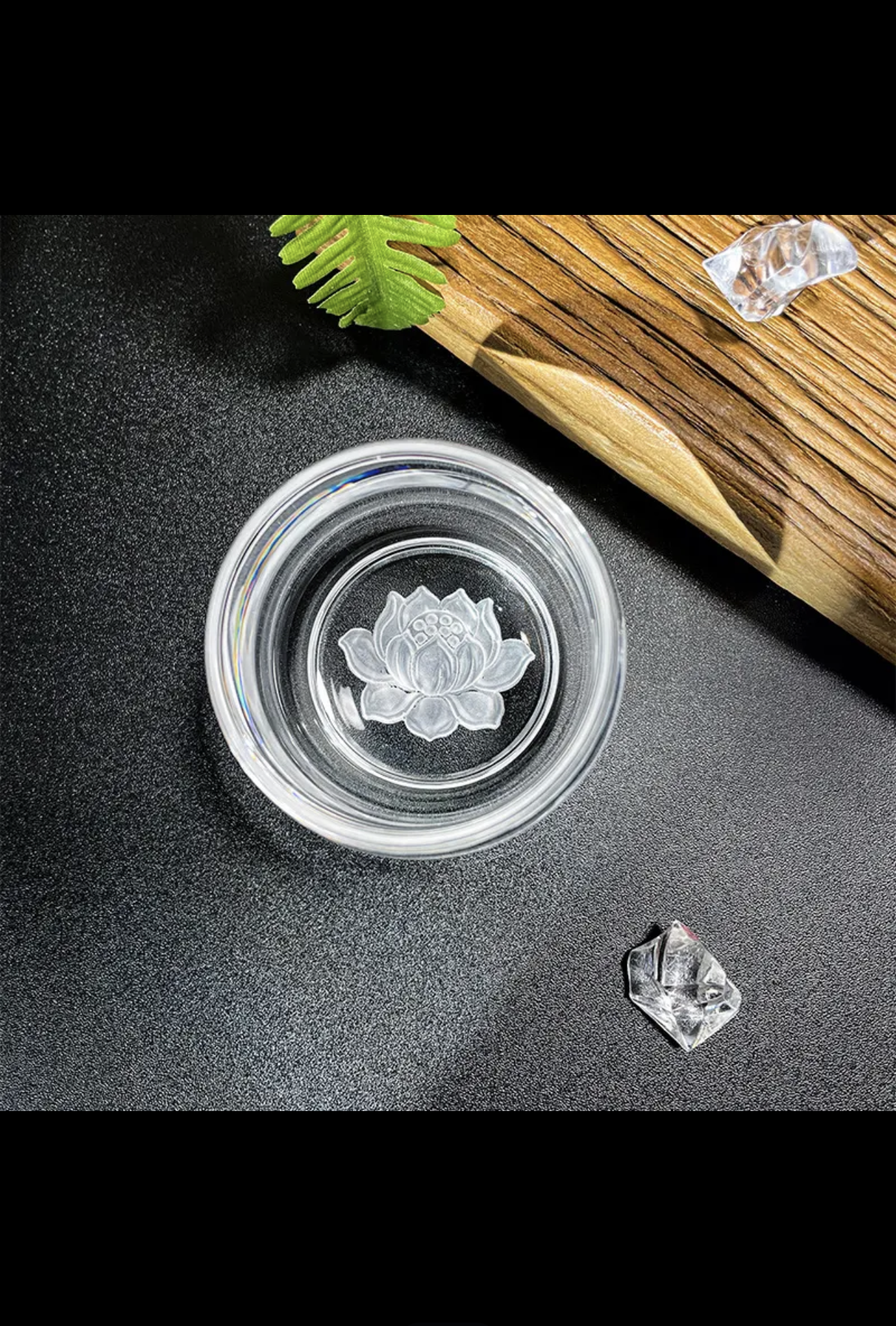 Crystaltells Handmade Natural Quartz Crystal Glass Hand Carved Lotus 90ml Gift Package