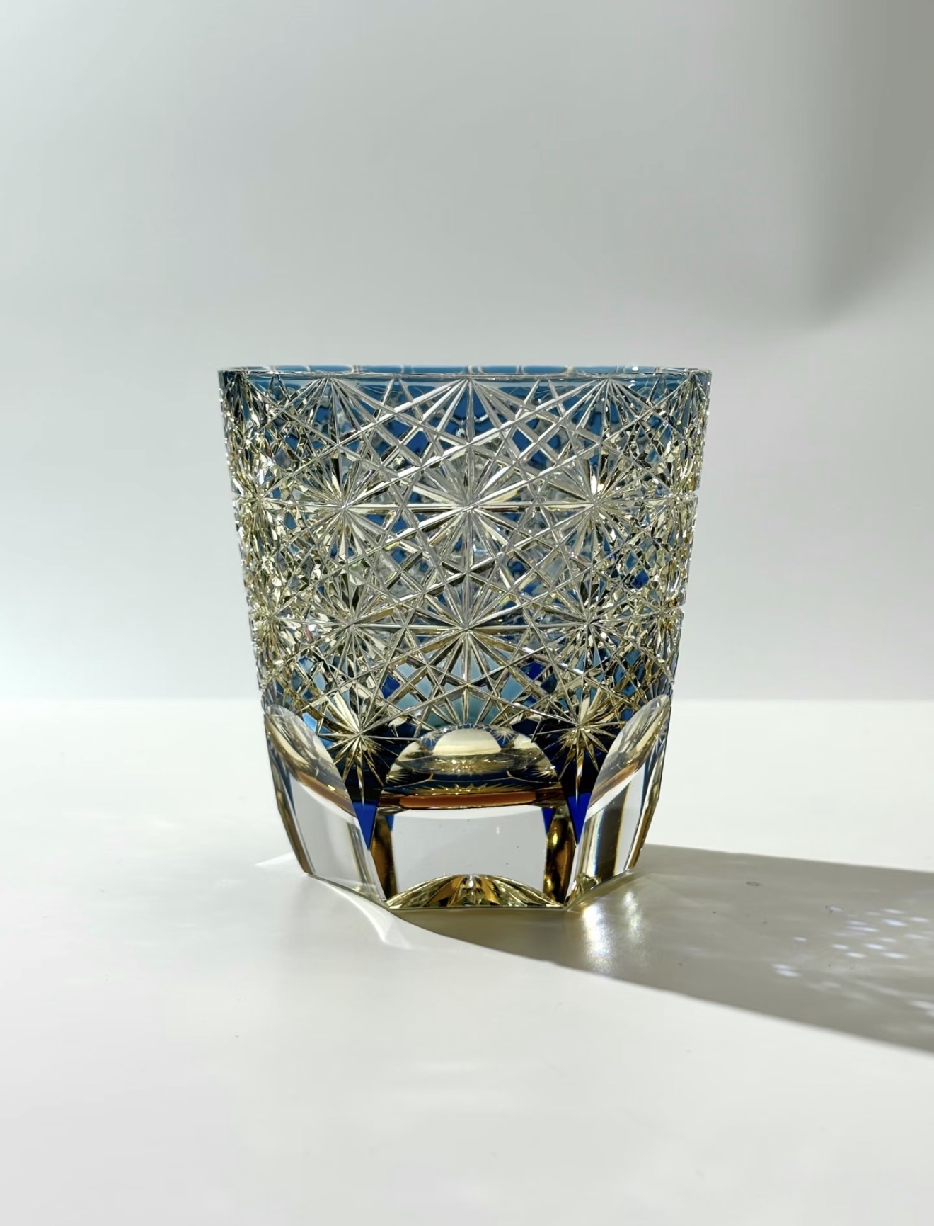 Premium Edo Kiriko Crystal Tumbler – Deep-Cut "Blue Daisy" Whiskey Tasting Glass