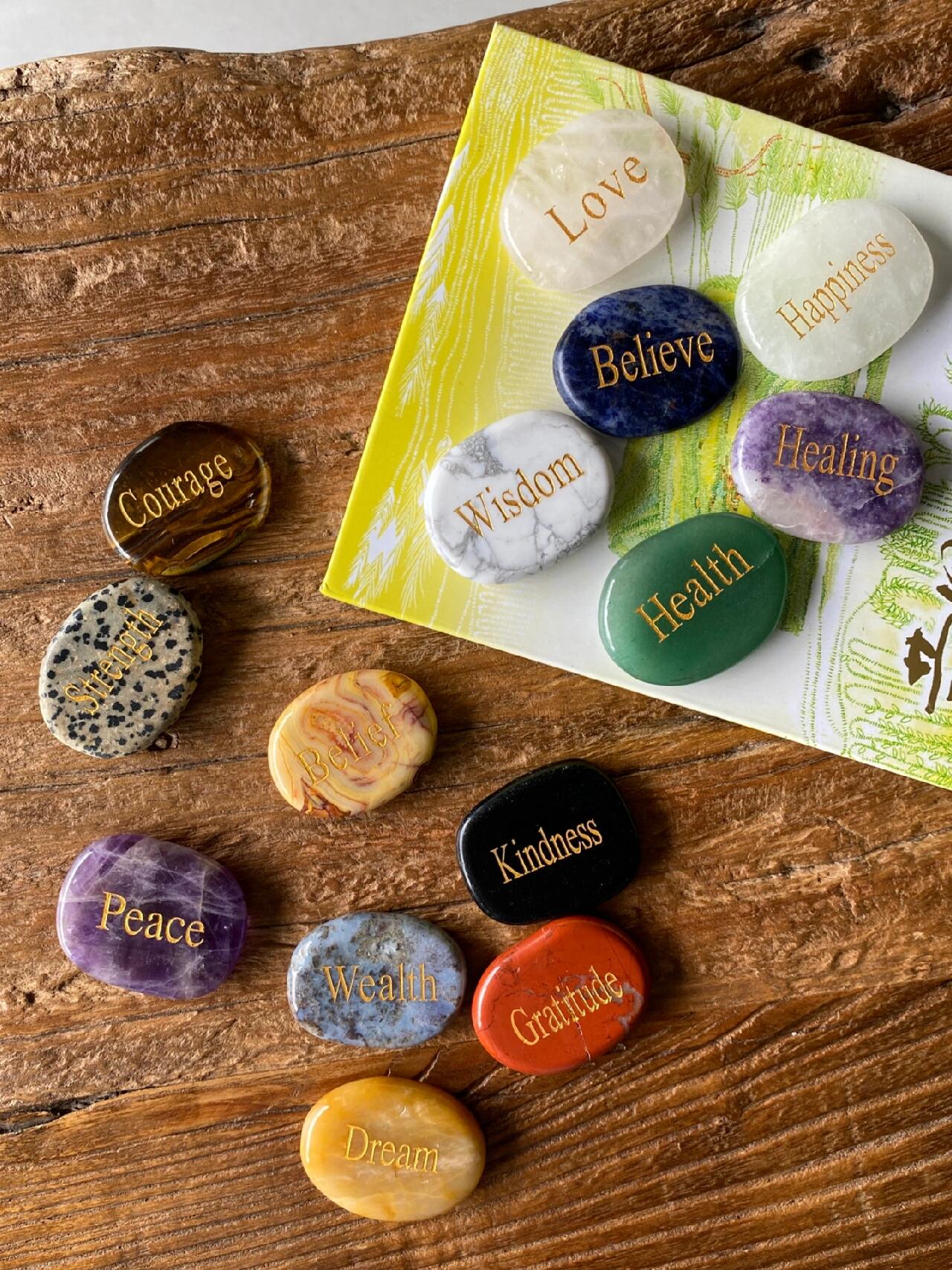 Natural Engraved Inspirational Word Worry Stones(25 Different Words ，Hand-Carved Natural Crystals – Clear Quartz & Rose Quartz | Pocket Crystals, Healing Stones, Decorative Miniatures