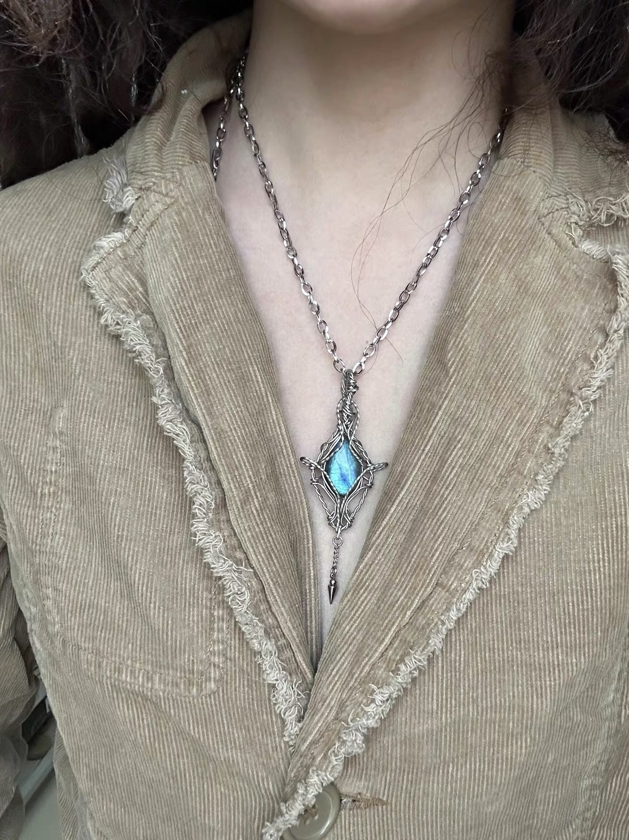 Vintage Wire-Wrapped Raw Labradorite Crystal Stone Pendant Necklace