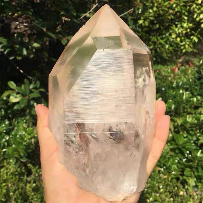 Rare Natural Clear Quartz Point with Growth Striations – High-Clarity Crystal Obelisk for Healing & Meditation