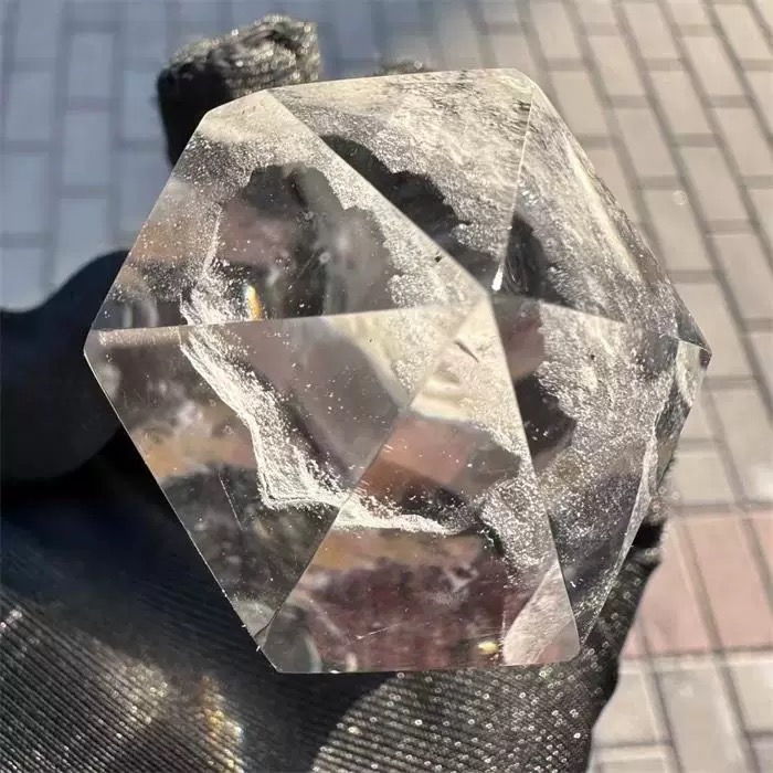 Natural White Quartz Tower – Negative Energy Neutralizer & Focus Enhancer for Workspace