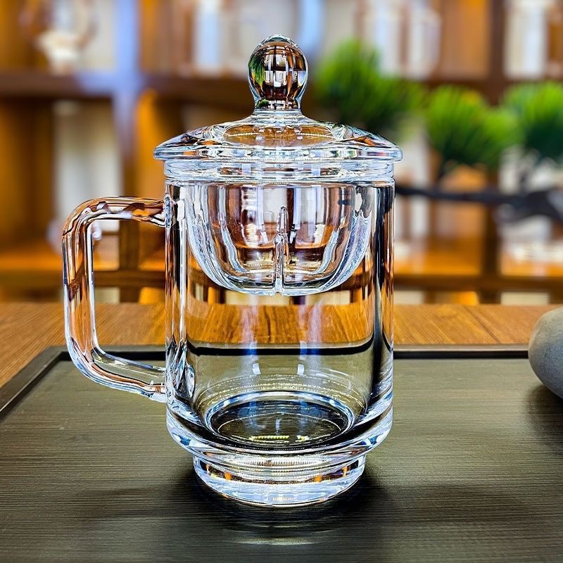 Elegant Crystal Tea Mug with Infuser and Matching Lid