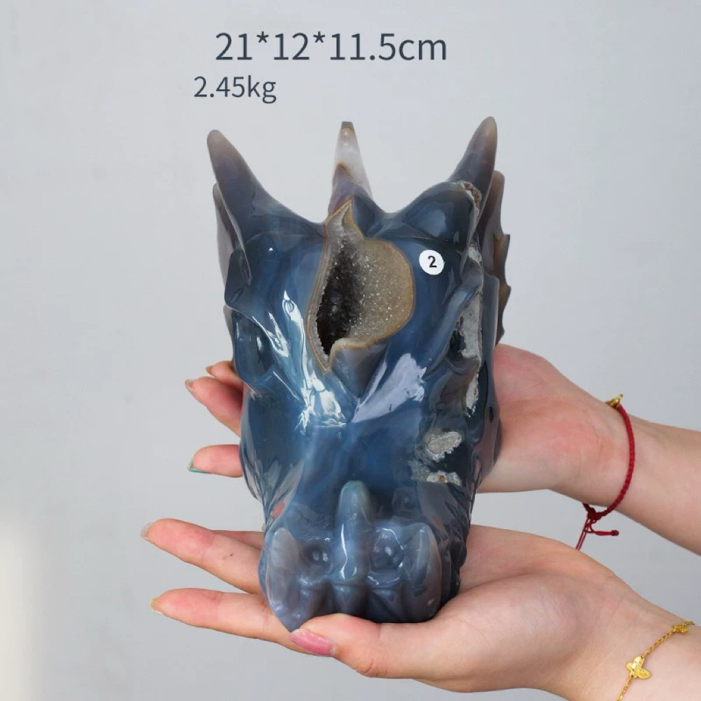 Hand-Carved Dragon Head – Each sculpture is uniquely crafted by skilled artisans.