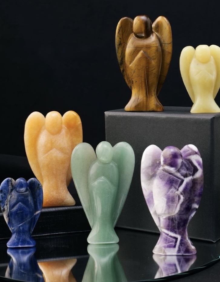 Natural Crystal Angel Sculpture – Hand-Carved Gemstone Figurine （Aquamarine)