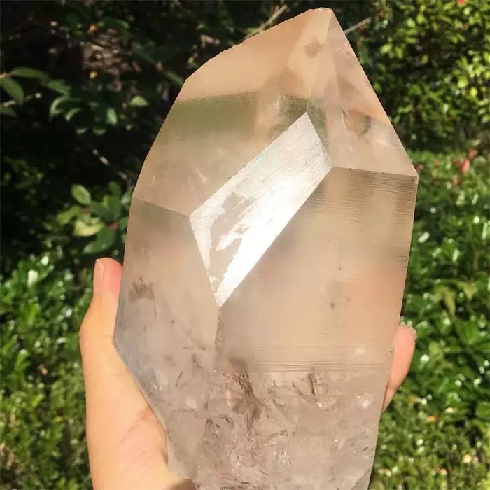 Rare Natural Clear Quartz Point with Growth Striations – High-Clarity Crystal Obelisk for Healing & Meditation