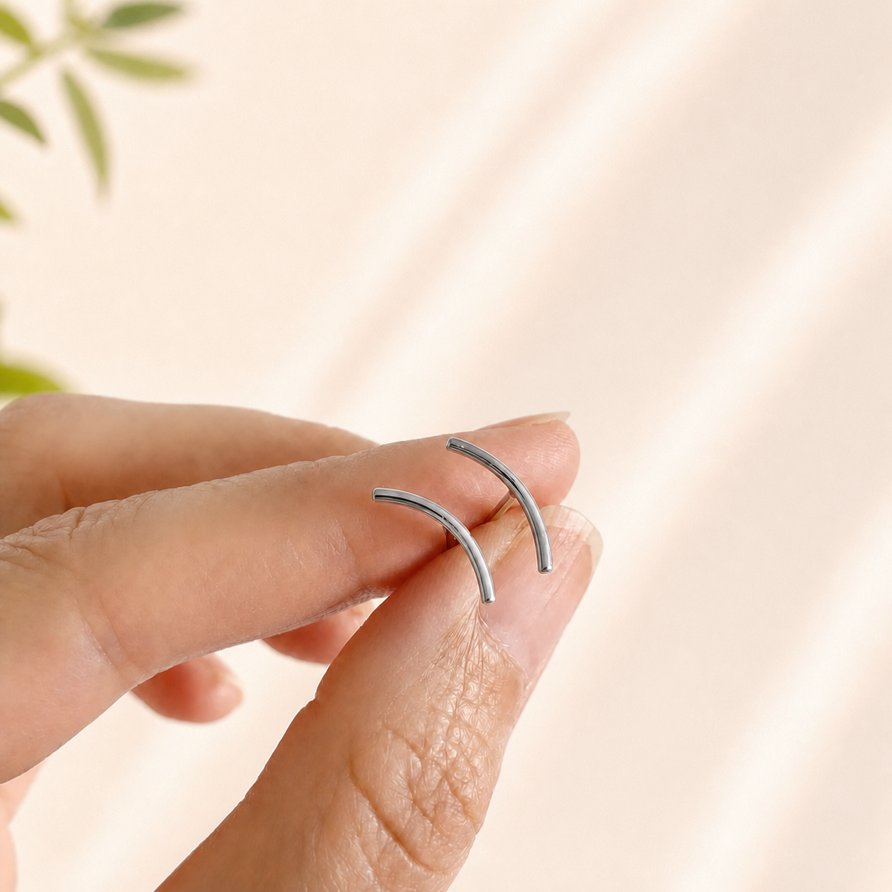 Curved Bar Stud Earrings — A Clean Line of Everyday Shine