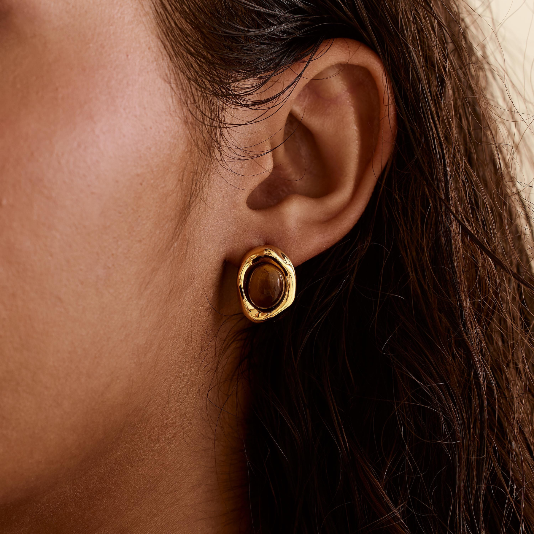 Tiger Eye Stud Earrings — Warm Vintage Glow