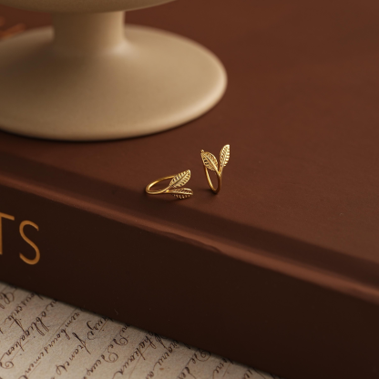 Dainty Gold Leaf Earrings (2 PCS)