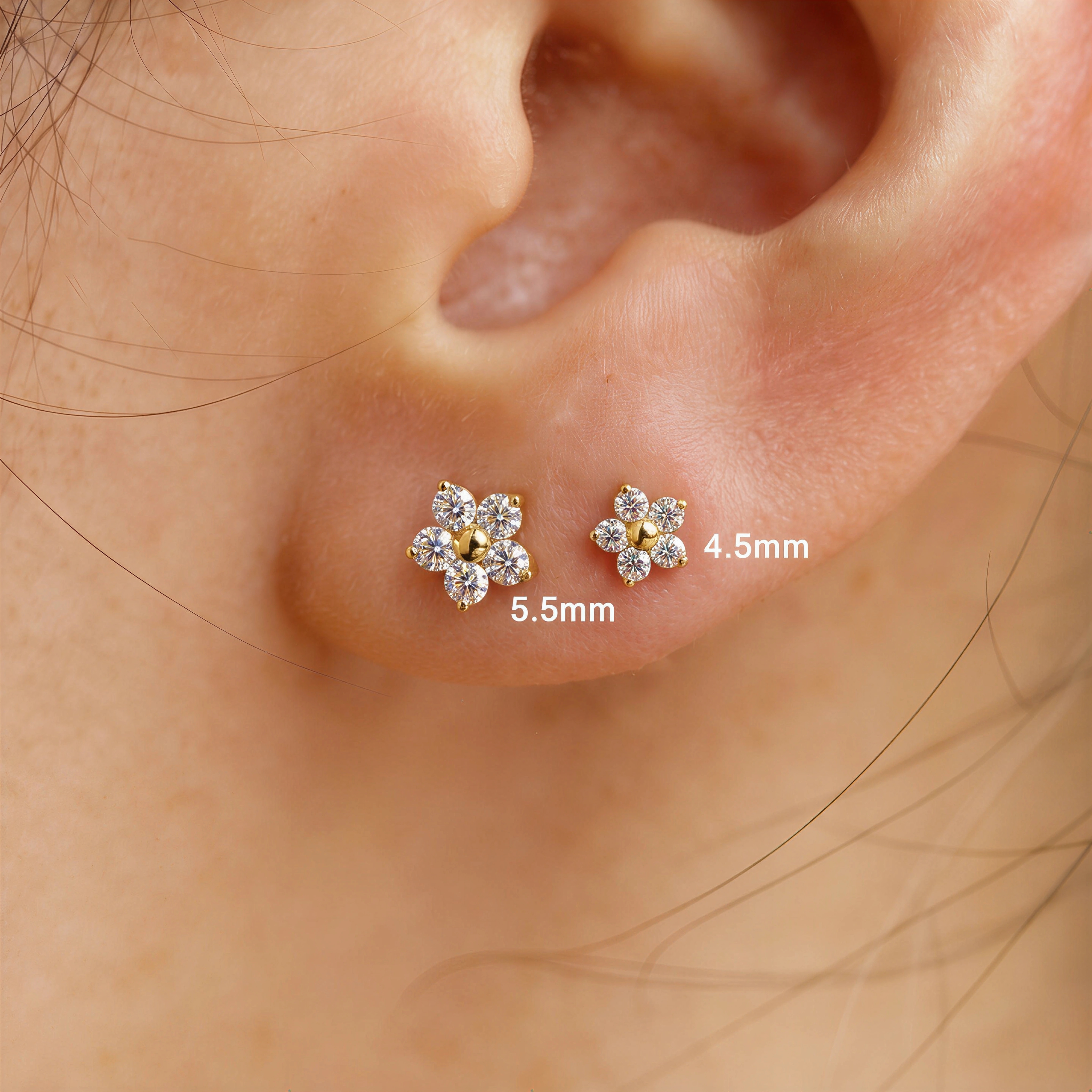 Mini Flower Labret Stud (2 PCS)
