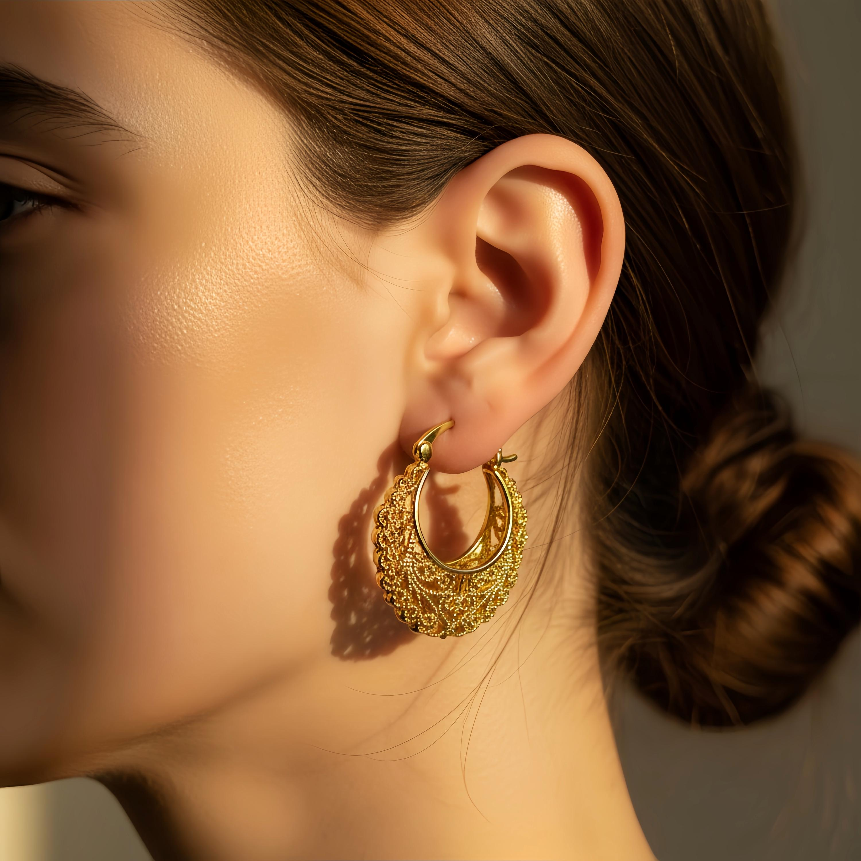 Filigree Hollow Earrings — Vintage Grace in Every Detail